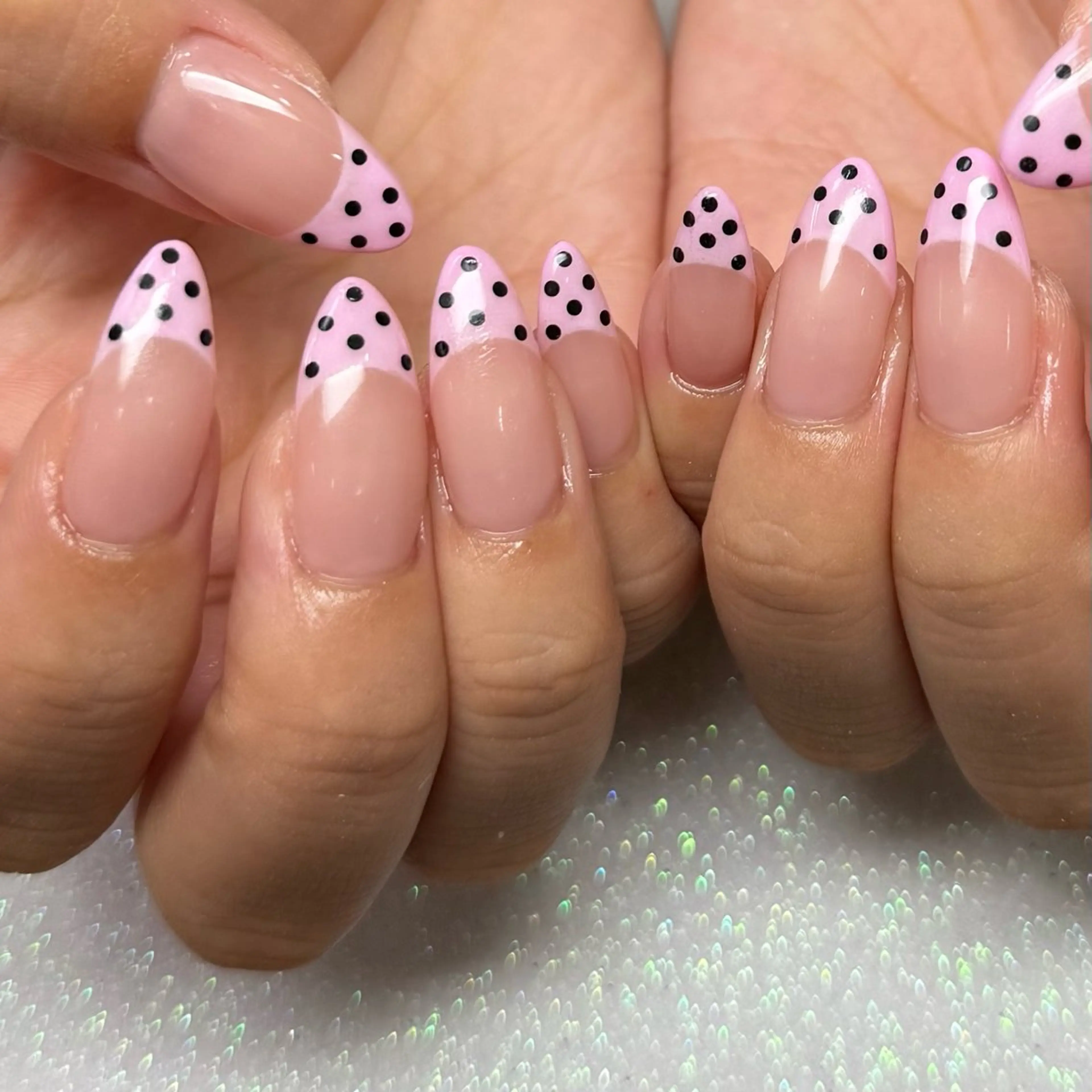 ネイル ハンドネイル VIERU 🌈🎀💖のネイルデザイン