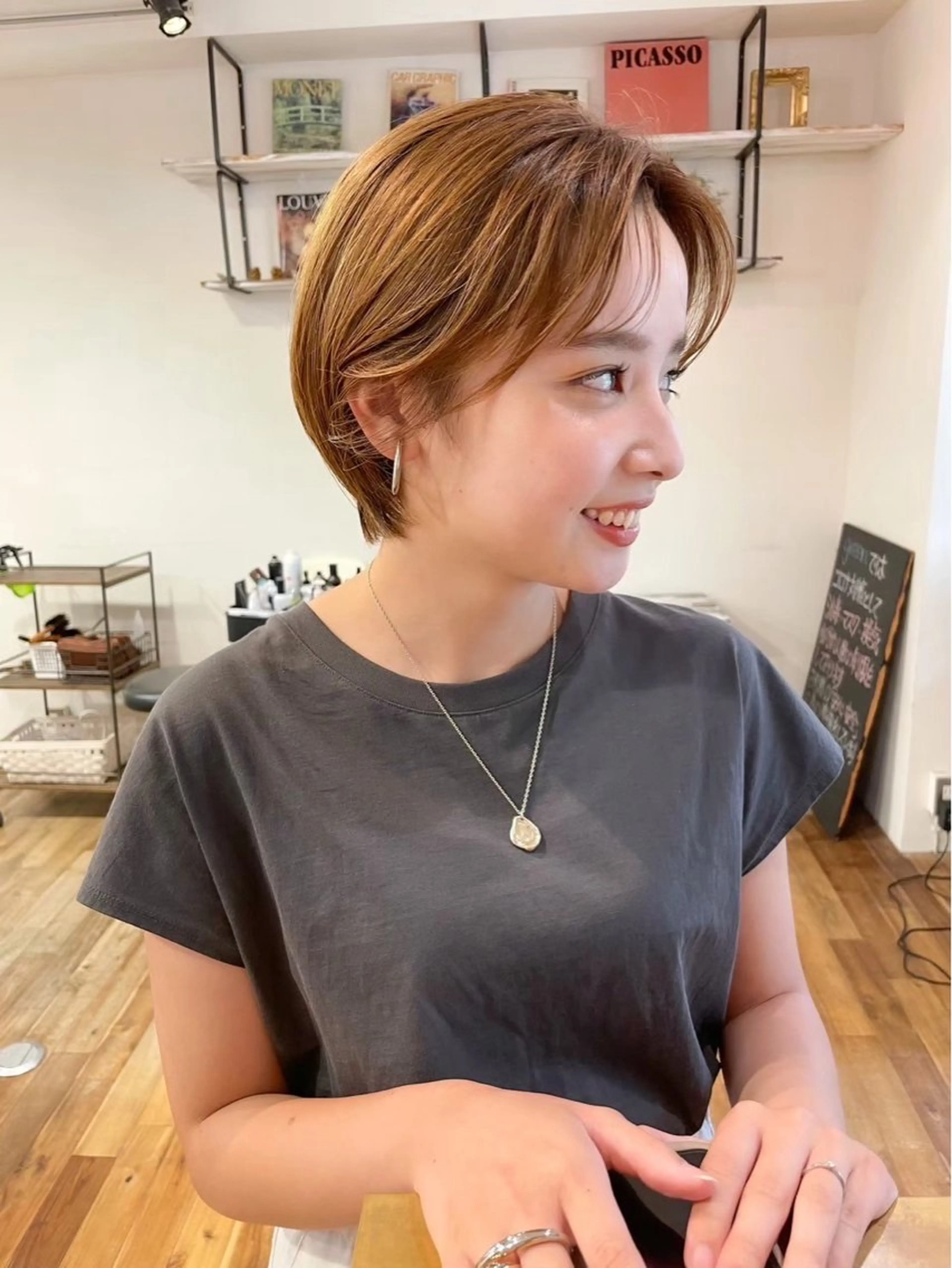 ショート 大阪デザインカラー/ カットモデル募集のヘアスタイル