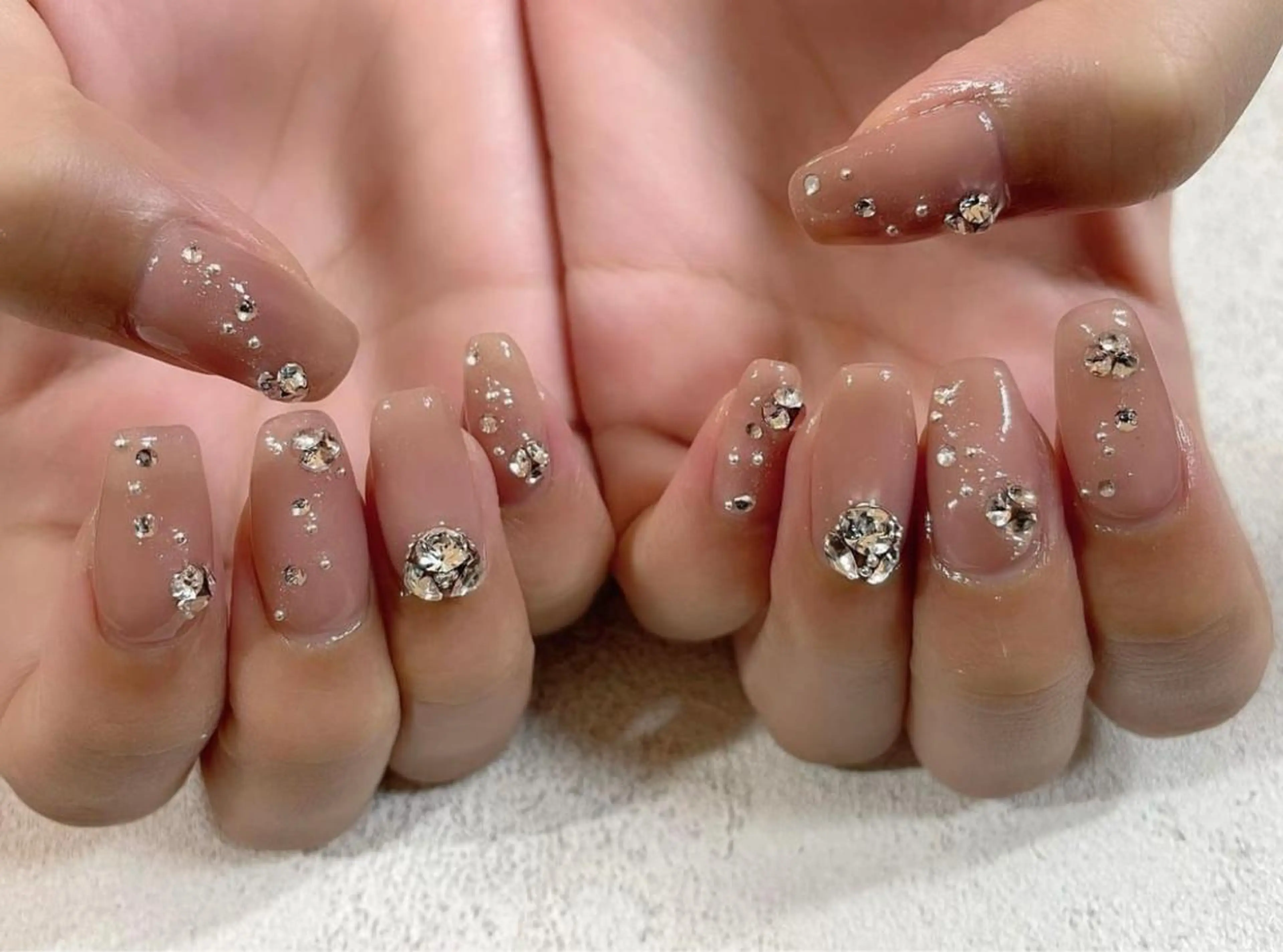 ネイル ISA_ BELLAのネイルデザイン