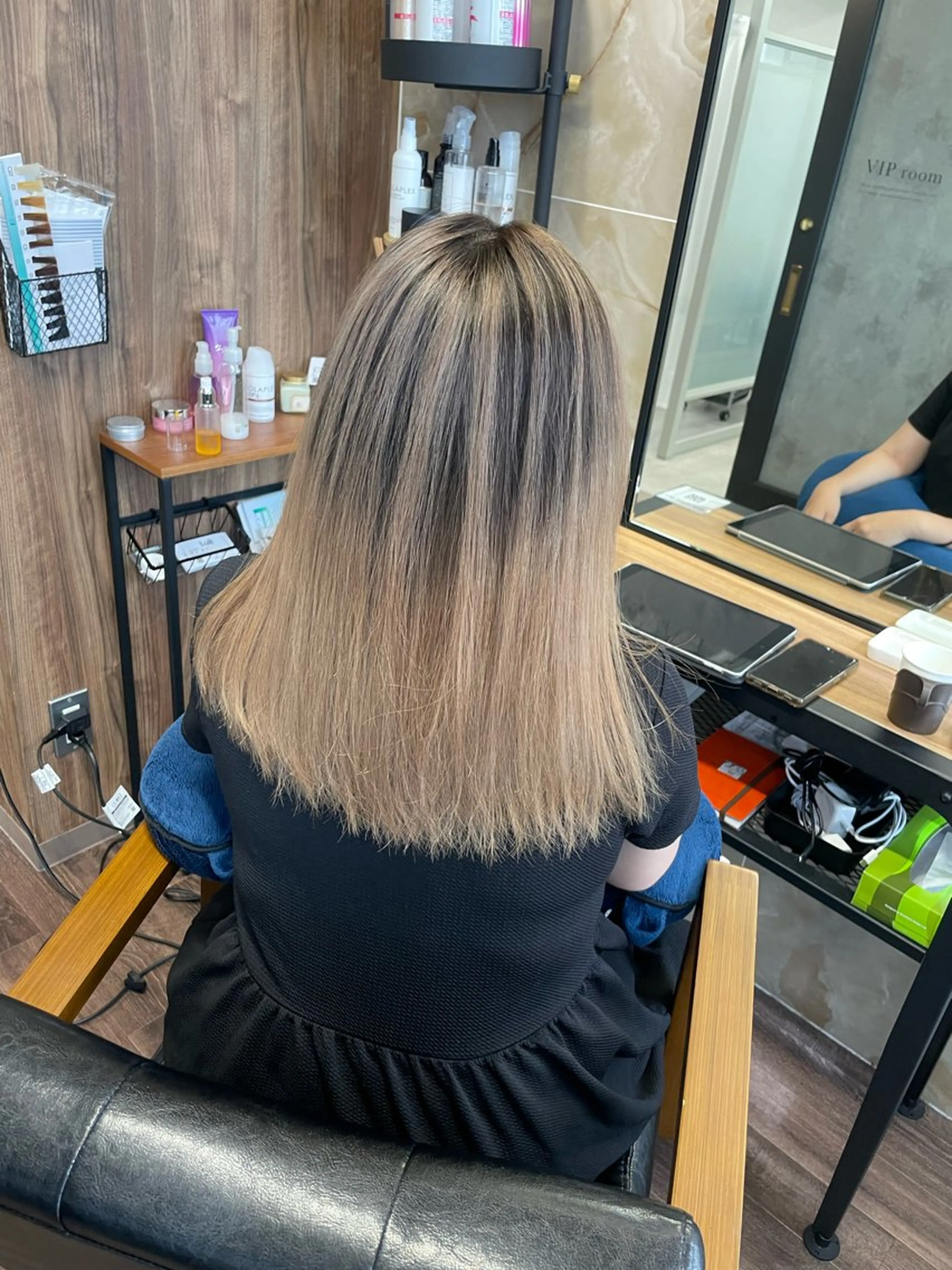 セミロング カラー ヘアカラー トリートメント Lull (シェアサロンReco VIProom)所属・Lull1人美容室 バレイヤージュのヘアスタイル