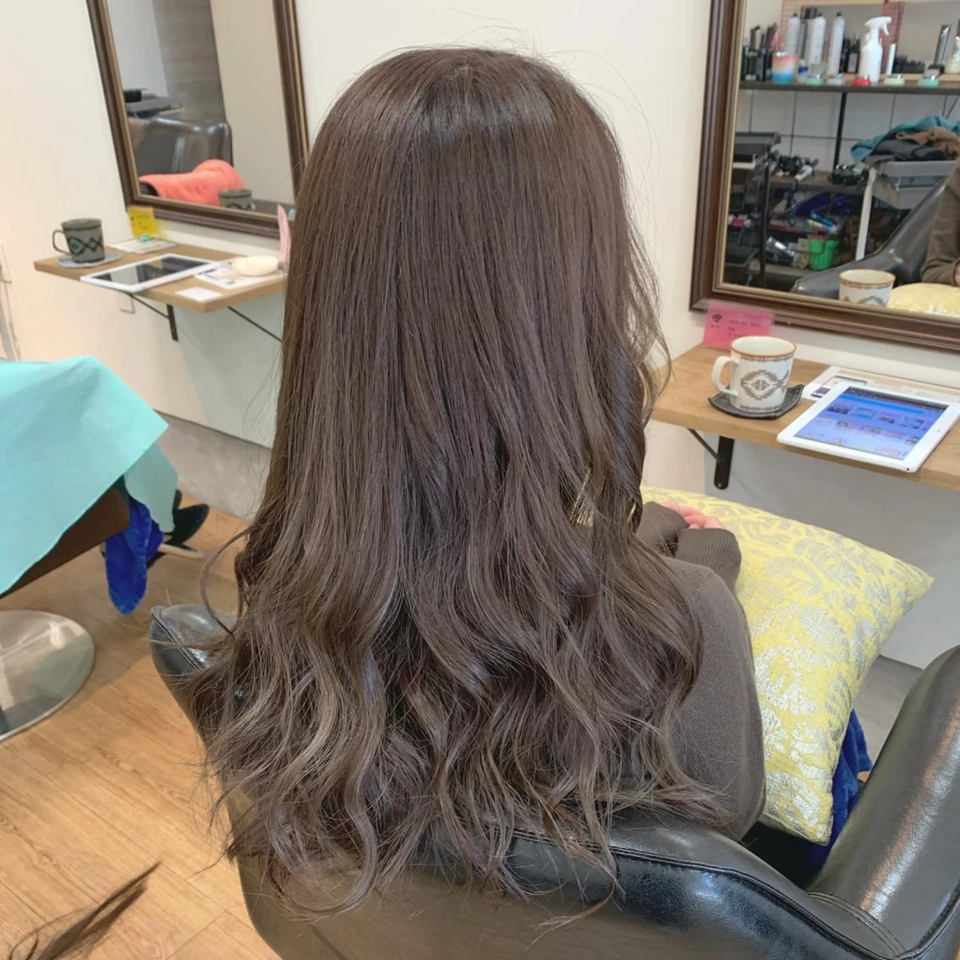 セミロング カラー 本場韓国ヘア特化 아이비/Aibiのヘアスタイル