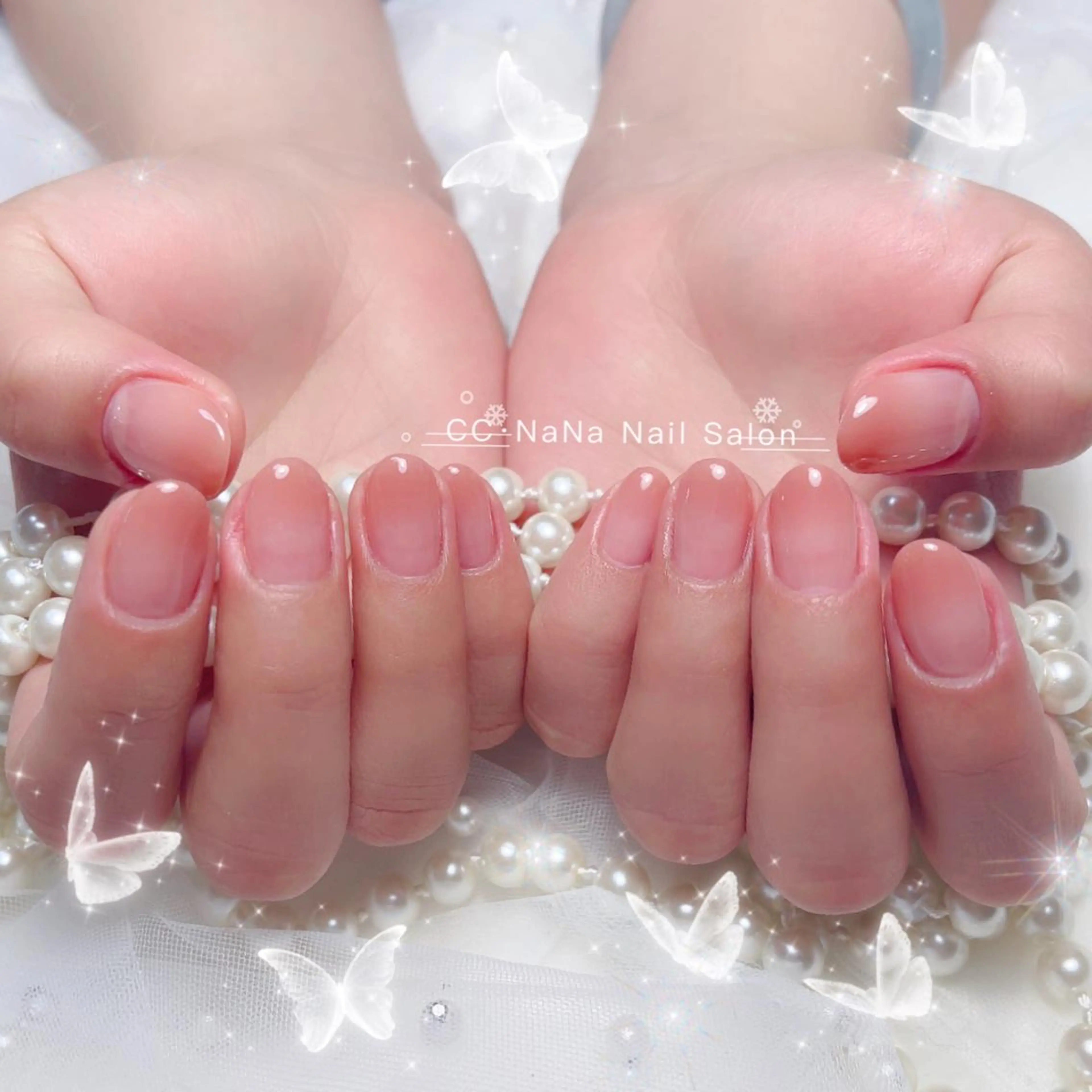 ネイル チークネイル フラッシュネイル ハート キラキラネイル 韓国ネイル CC  NaNa ワンホンネイル🌙Nのネイルデザイン