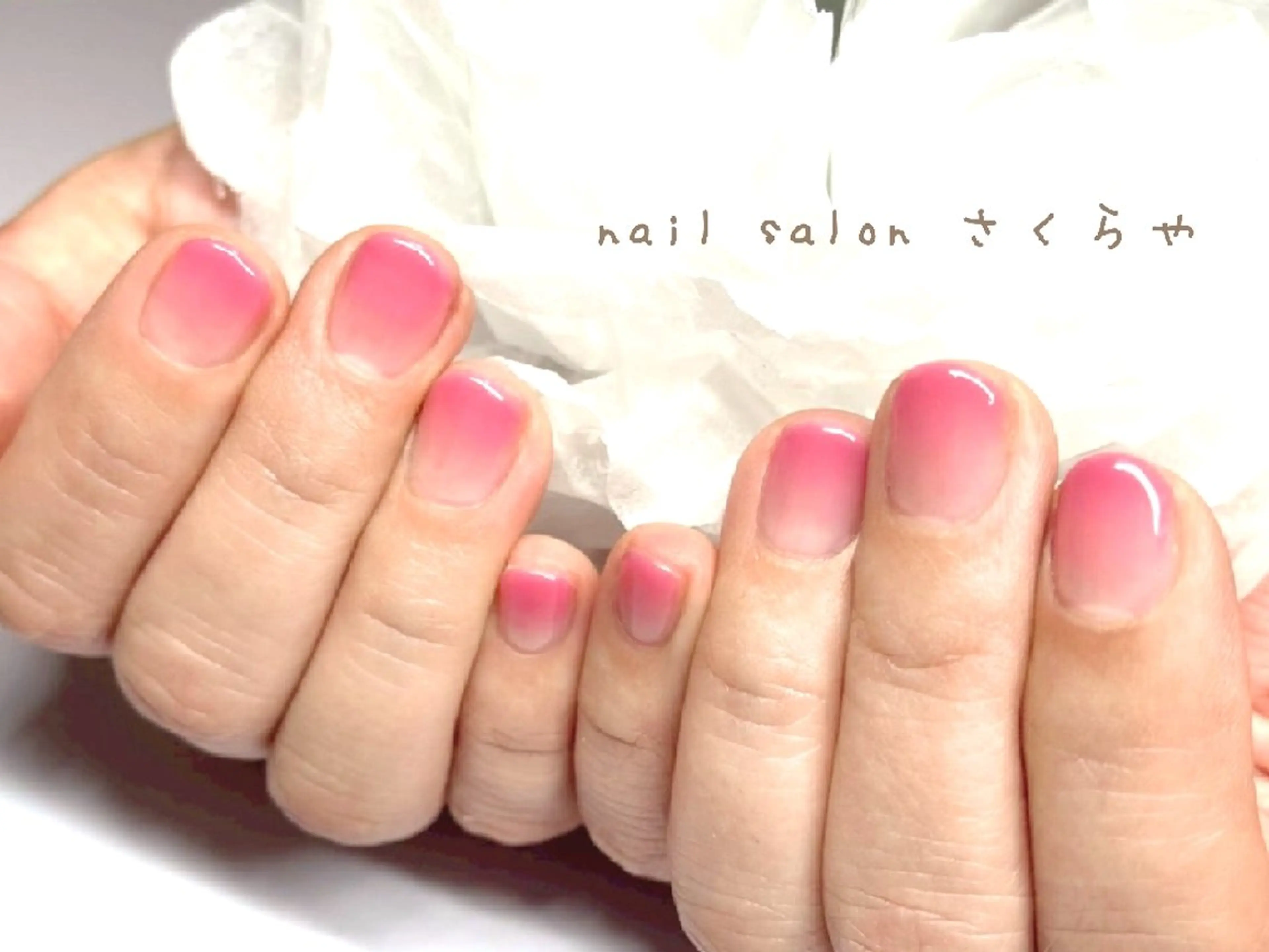 ショート ハンドネイル さくらや❤ パラジェル使用のネイルデザイン