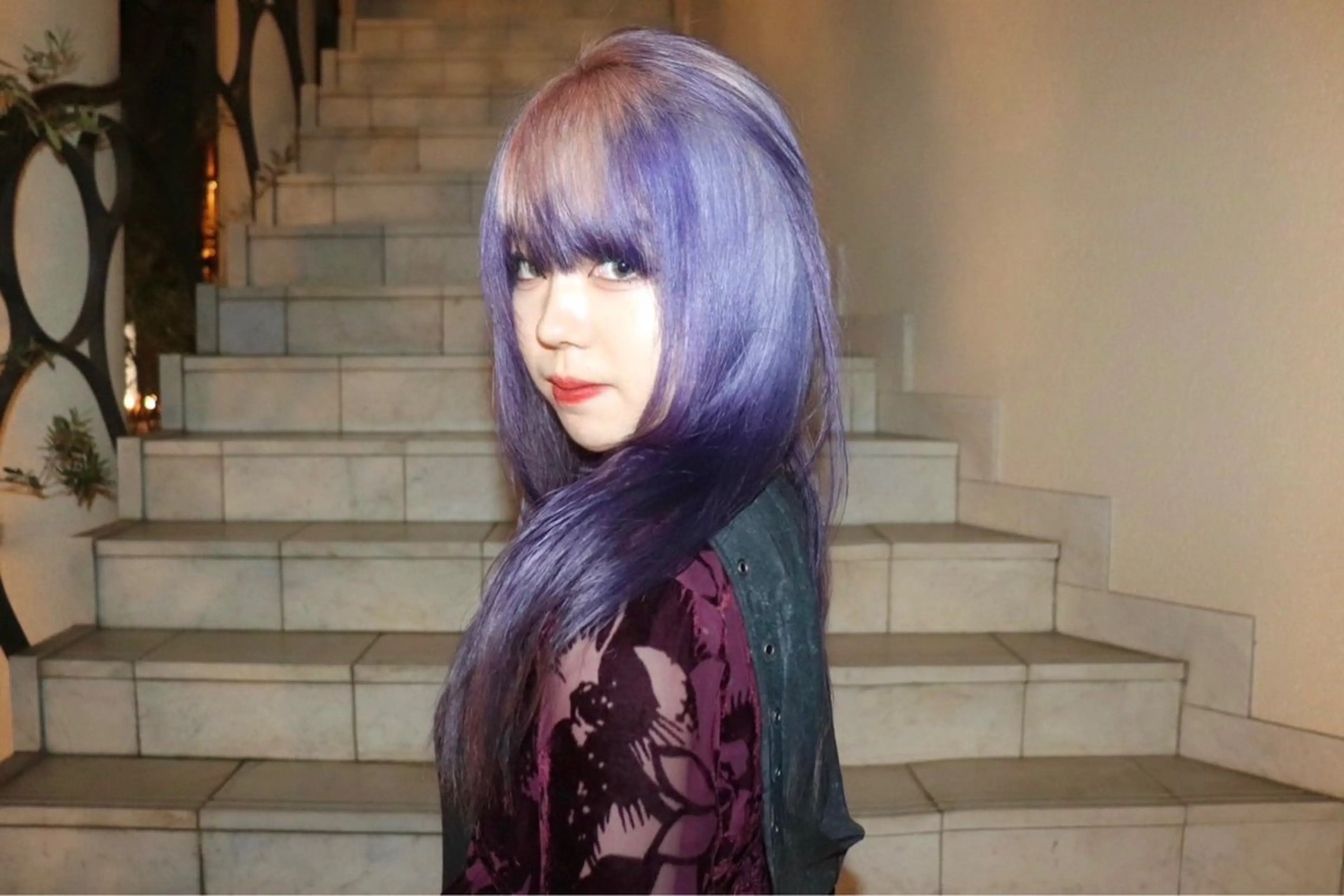 ロング SHIN レイヤーカットのヘアスタイル