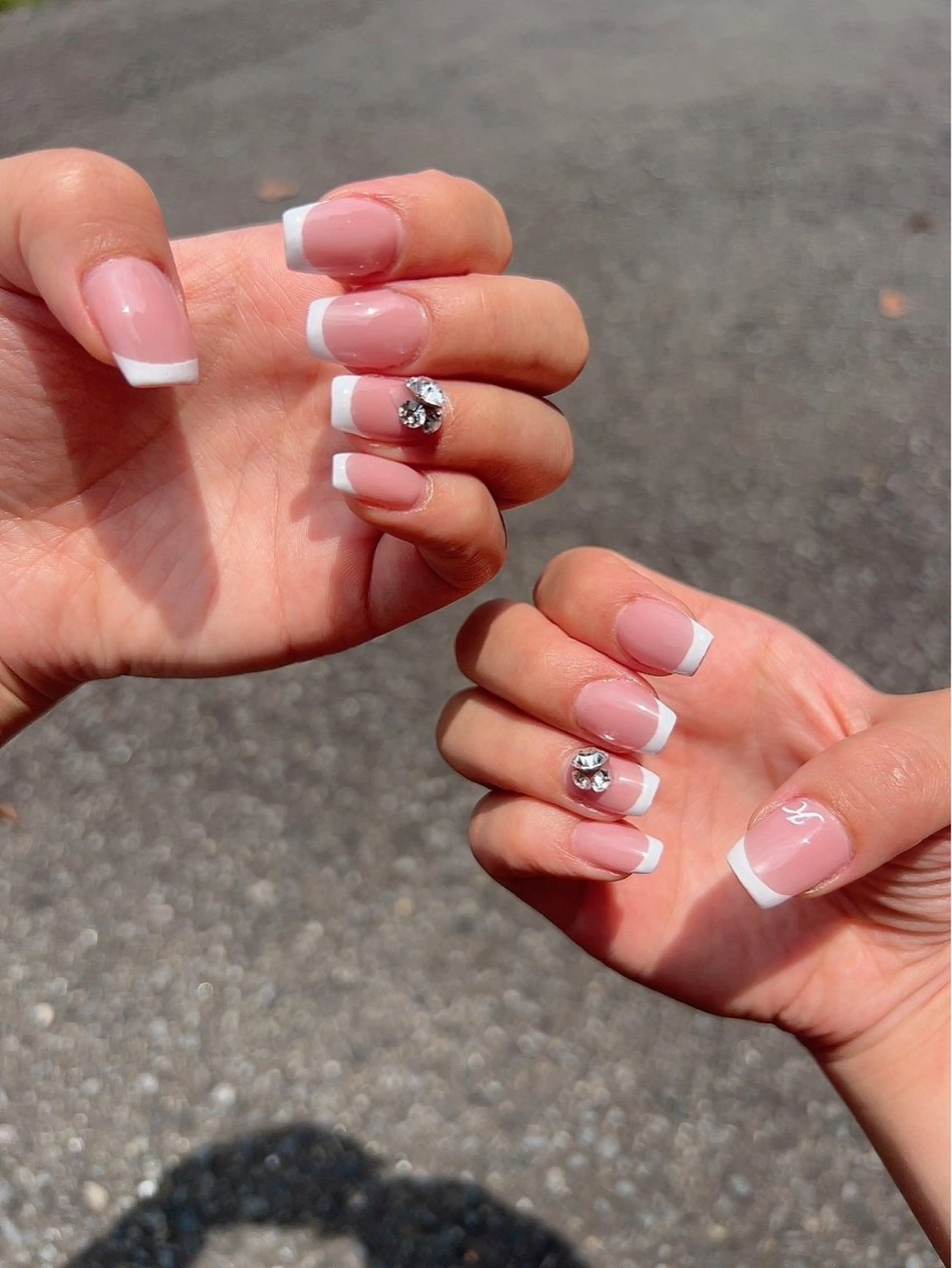 パラジェル使用⭐️ご新規様専用メニューご新規様他店ジェルオフ無料⭐️フレンチネイルの写真