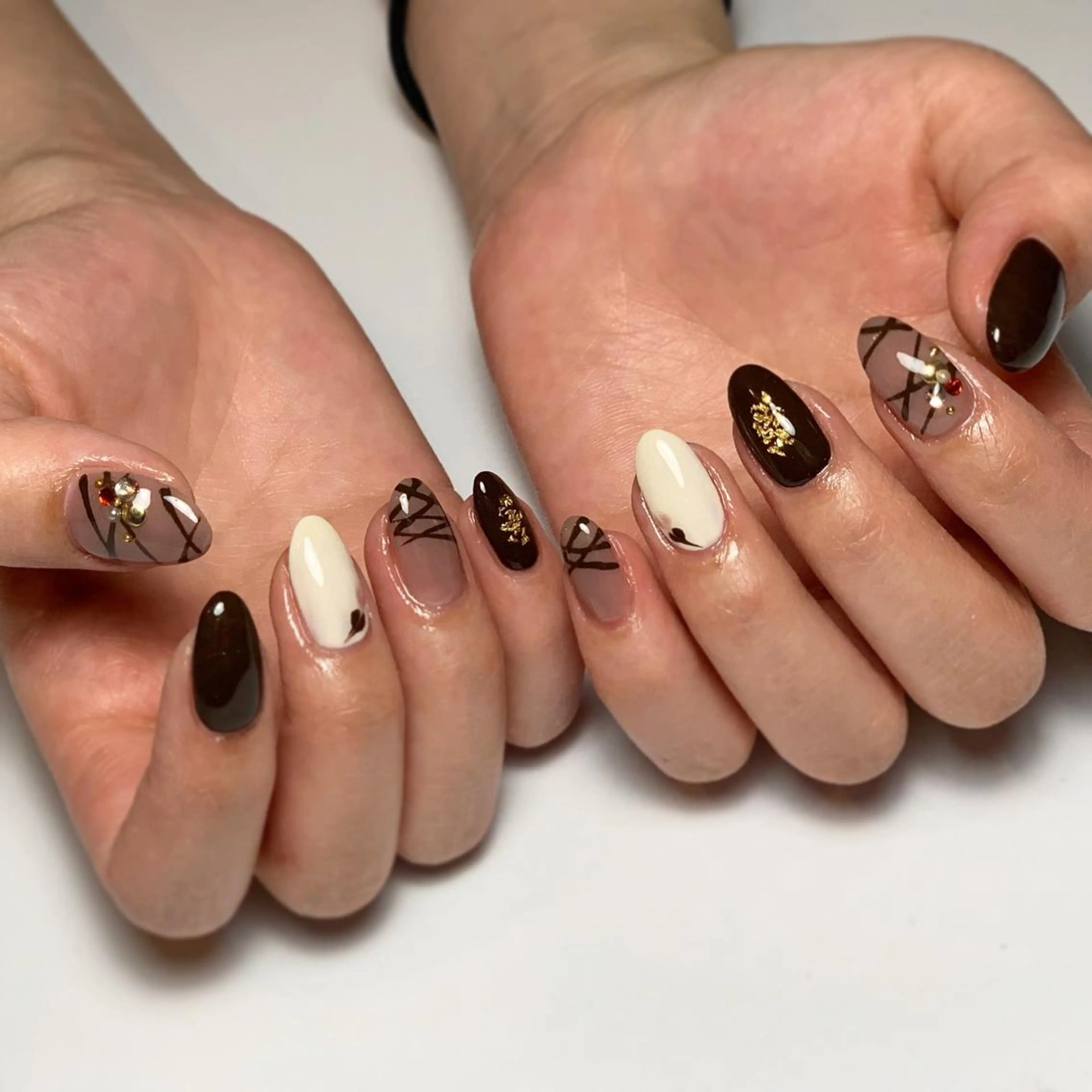 ネイル S. JEWELのネイルデザイン