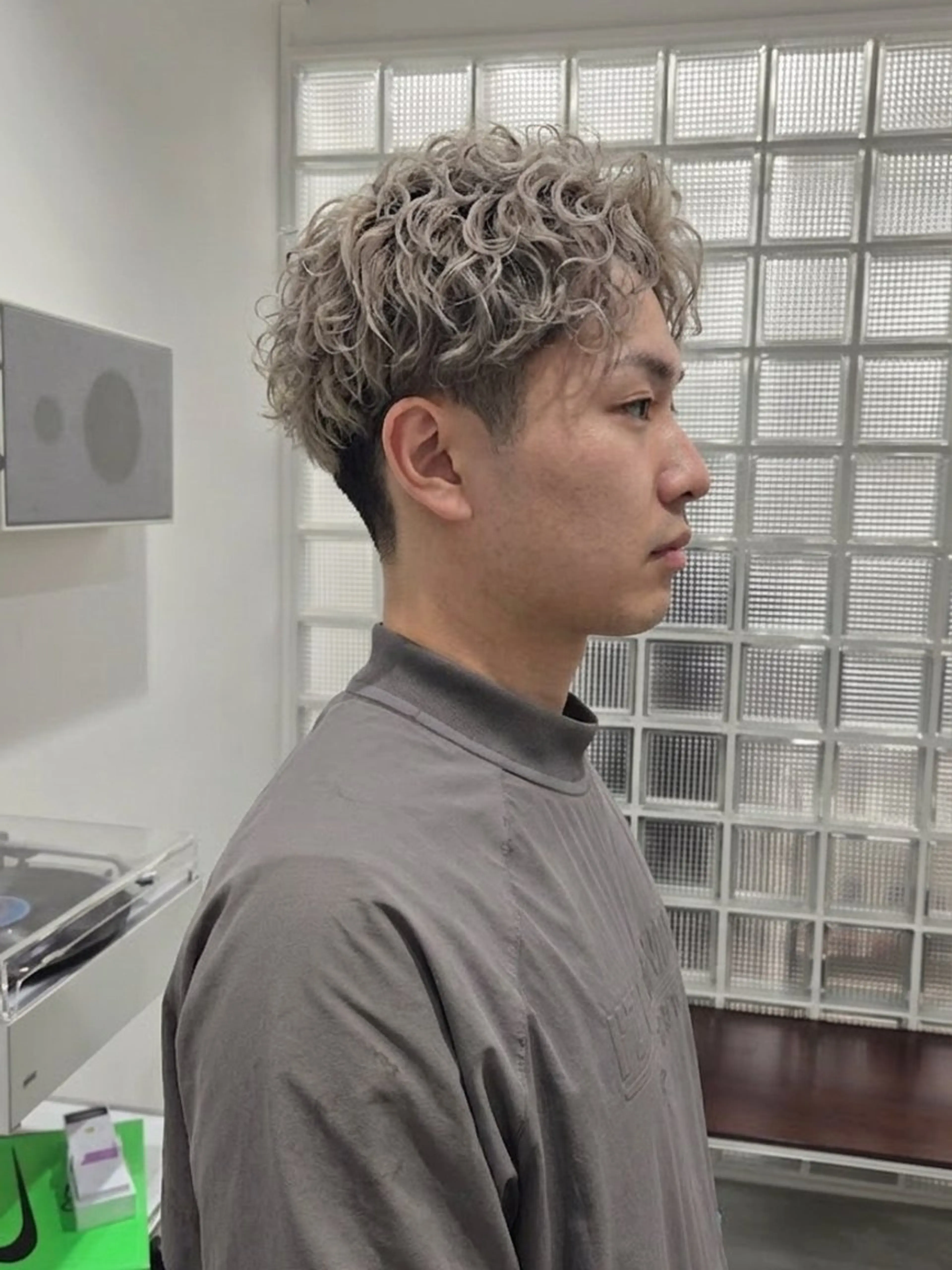 ショート パーマ カラー メンズ メンズブリーチ メンズハイトーン メンズパーマ ブリーチ ハイトーンカラー カット パーマ YOKUTO/今日 ⭕️ブリーチパーマのヘアスタイル