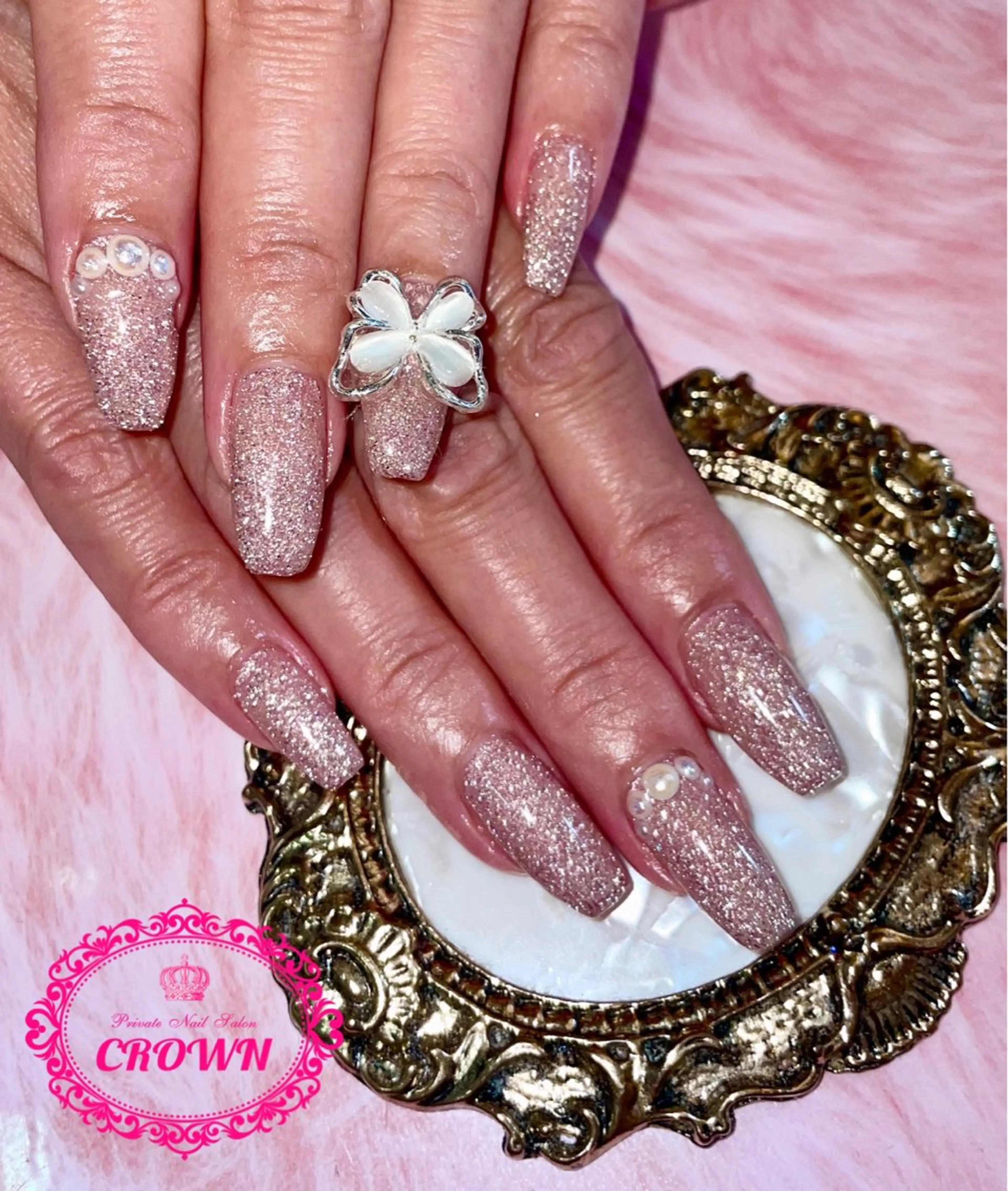 ネイル CROWN プライベートサロンのネイルデザイン