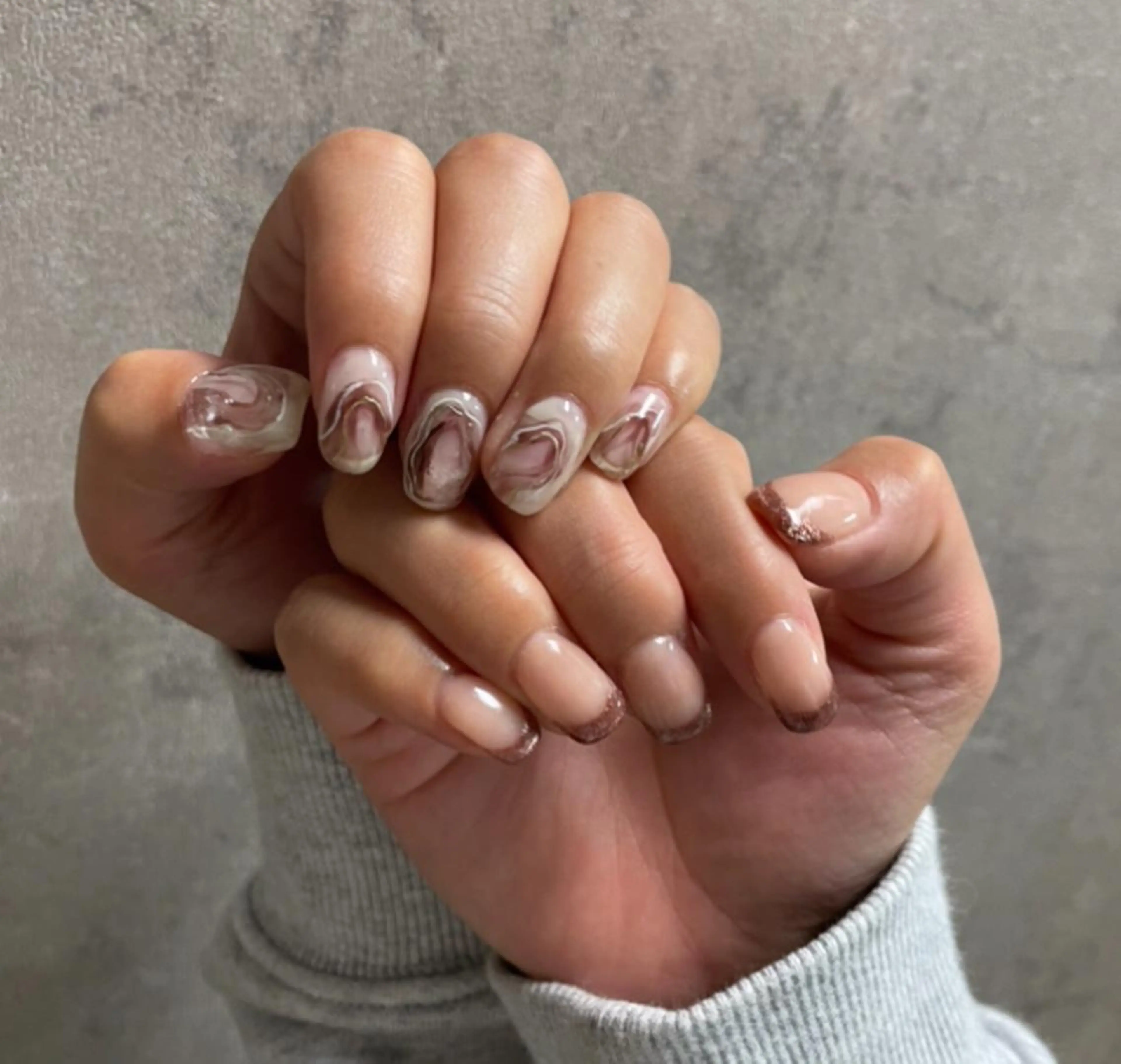 ネイル アートネイル フレンチネイル ジェルネイル グリーン マグネットネイル nailstudio eviz新宿店のネイルデザイン