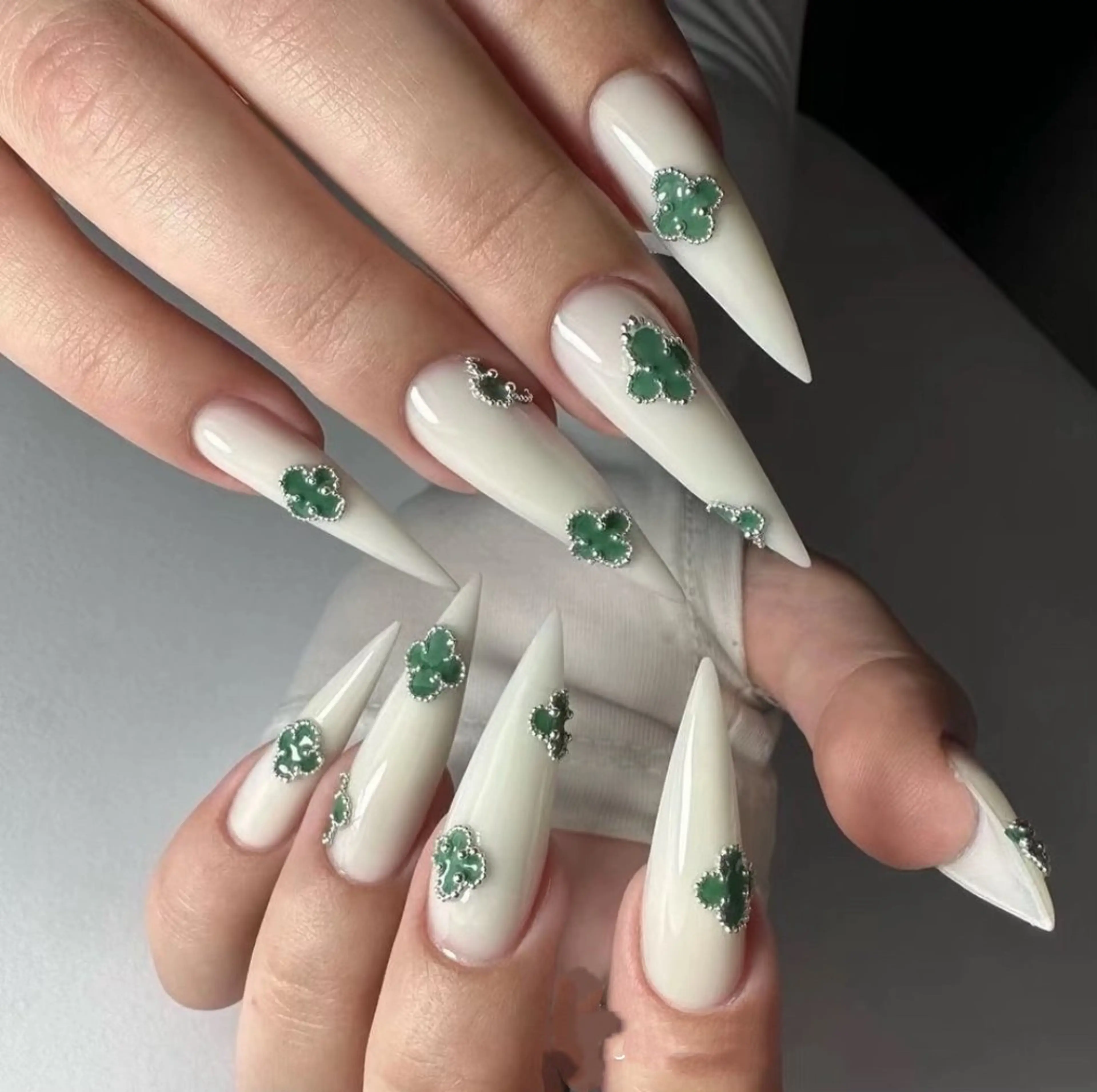 ネイル ハンドネイル Aimee Nail Studioのネイルデザイン