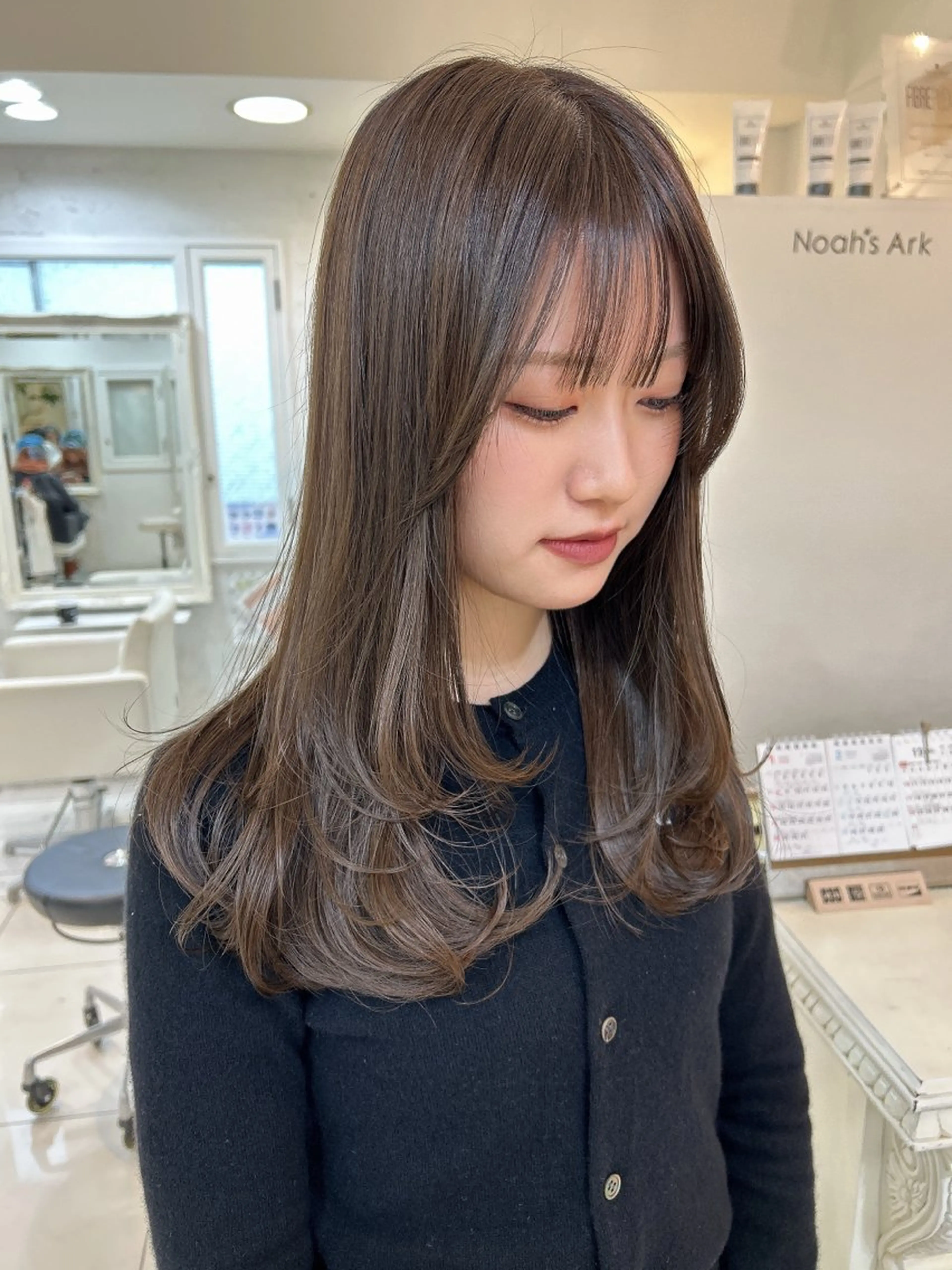 セミロング カラー ベージュカラー ブラウンカラー ブラウンベージュ 韓国風ヘア レイヤーカット カット ヘアカラー トリートメント 透明感カラー🫧ヘア セット🫧松本菜月の眉毛・アイブロウイメージ