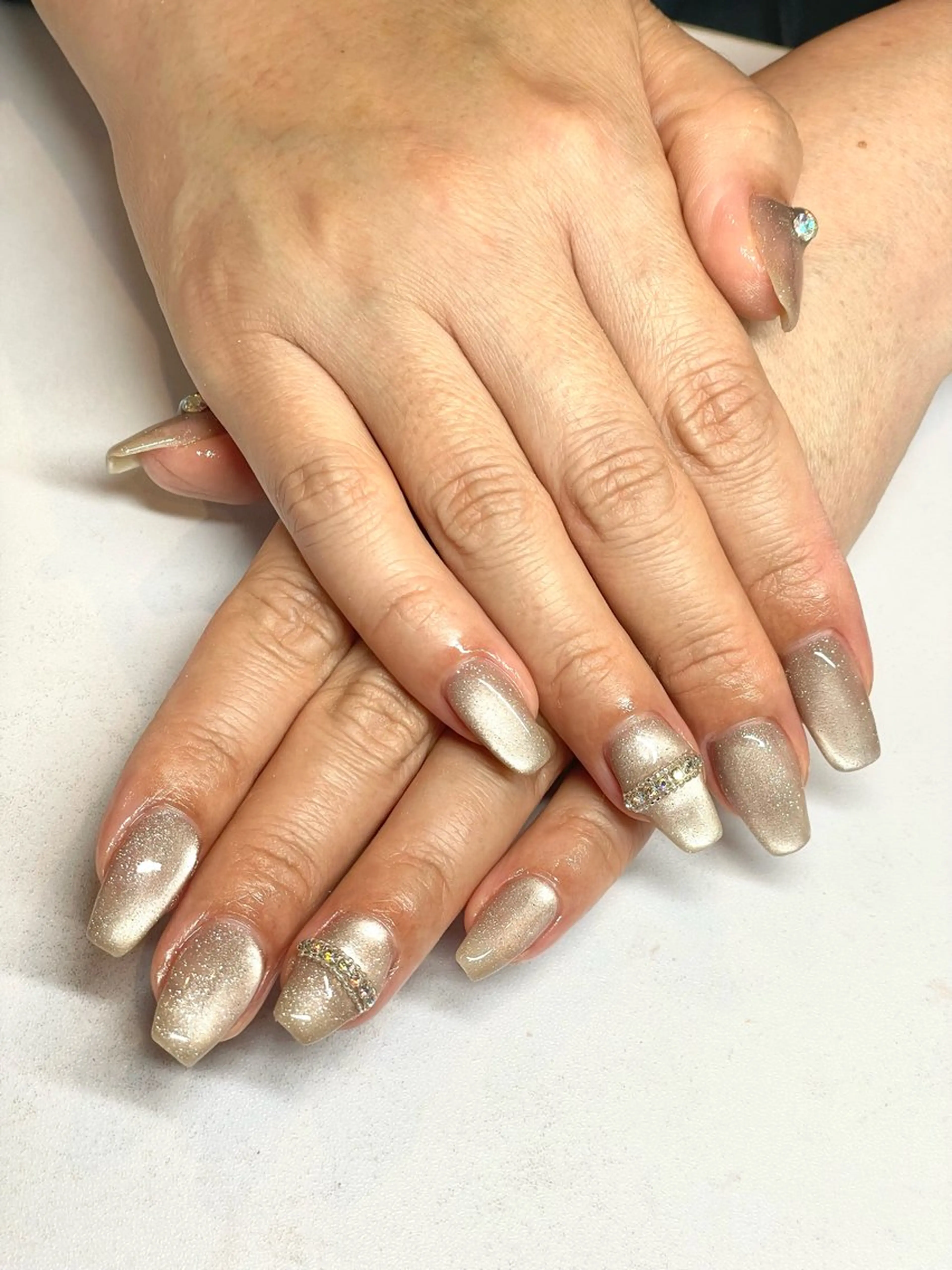 ネイル ハンドネイル 中川 愛海のネイルデザイン