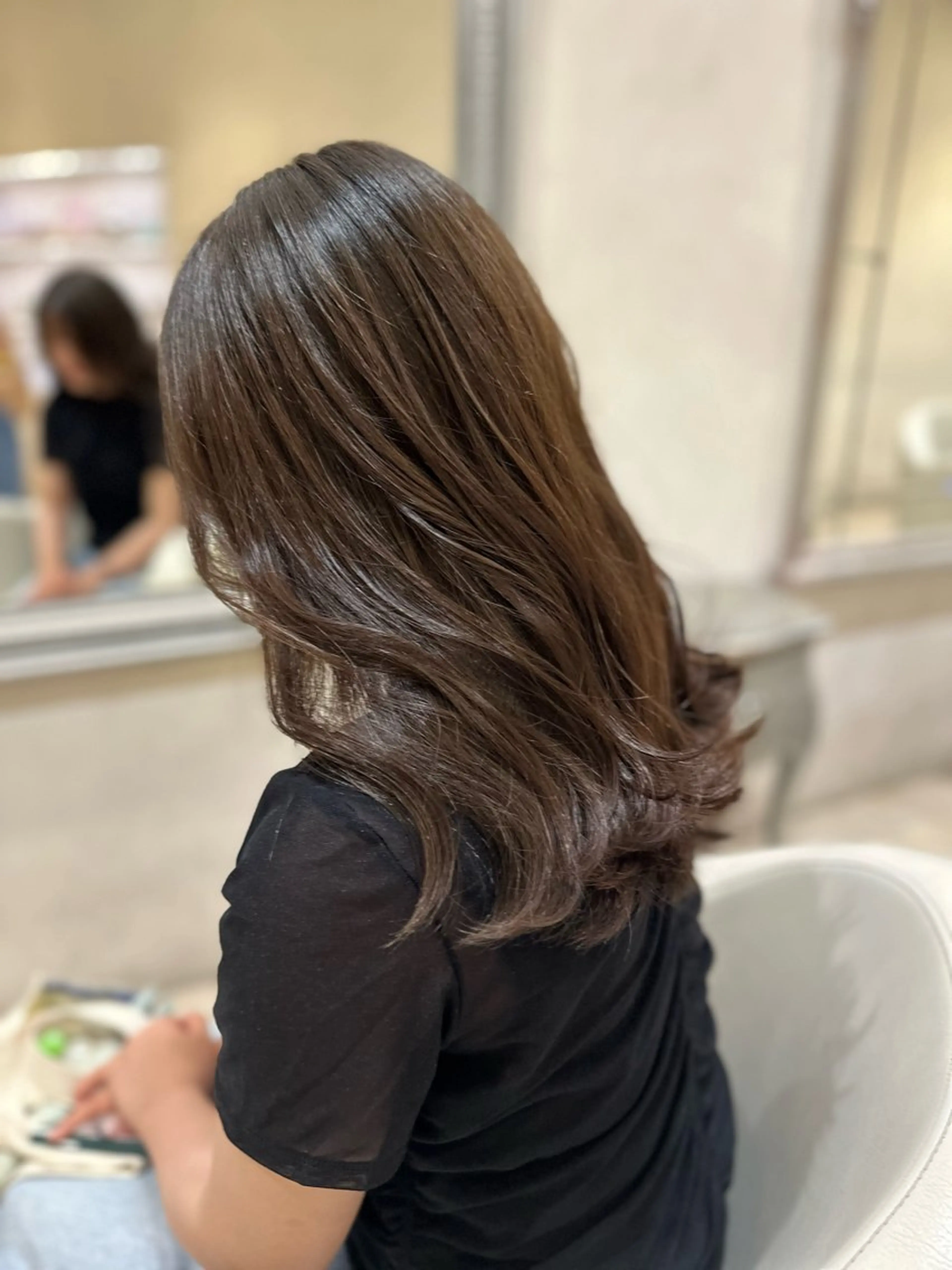 ミディアム カラー ブラウンカラー 透明感カラー オリーブブラウン ヘアカラー ZACC ayakaのヘアスタイル