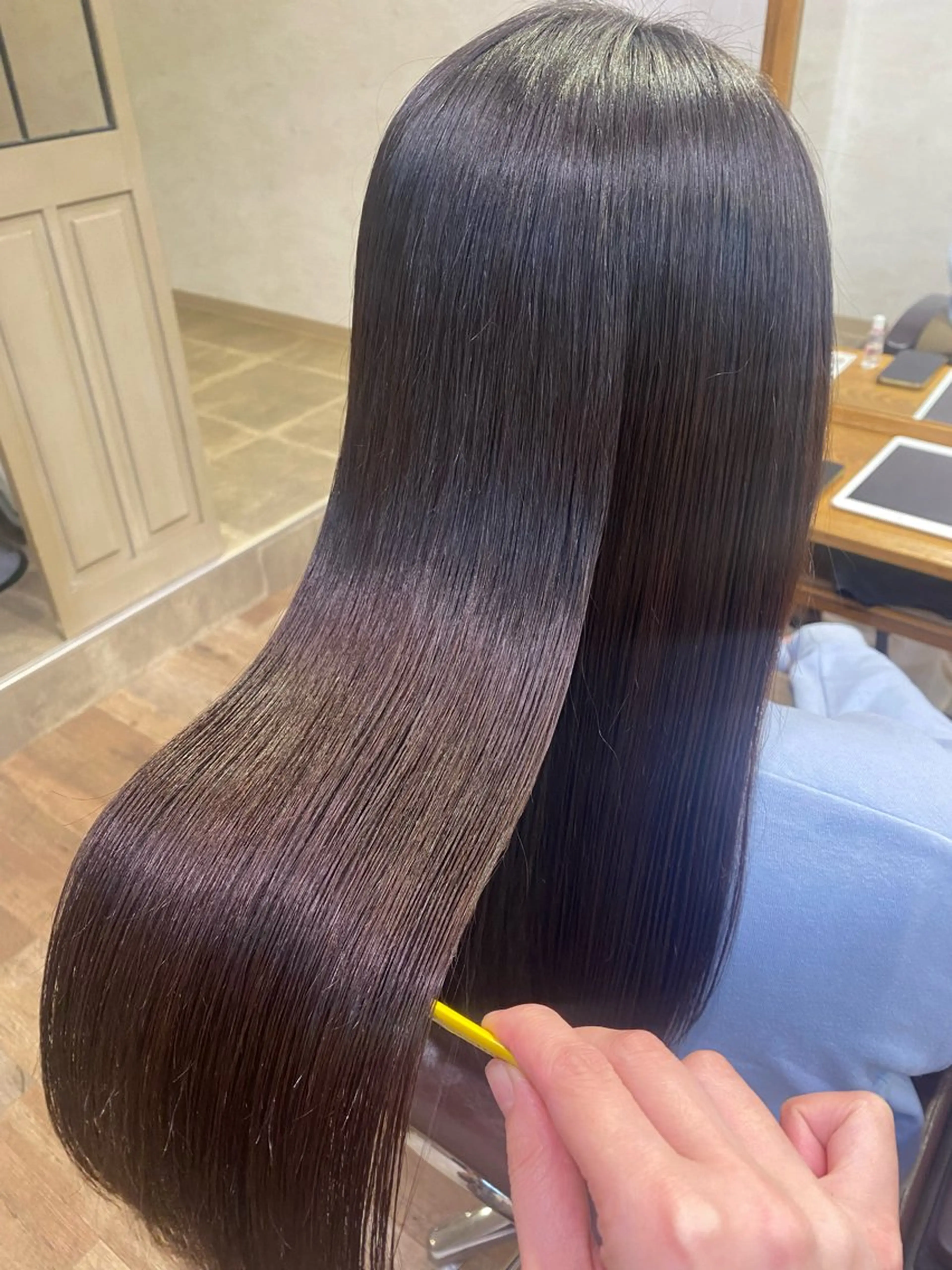 ロング 山口 栞奈のヘアスタイル