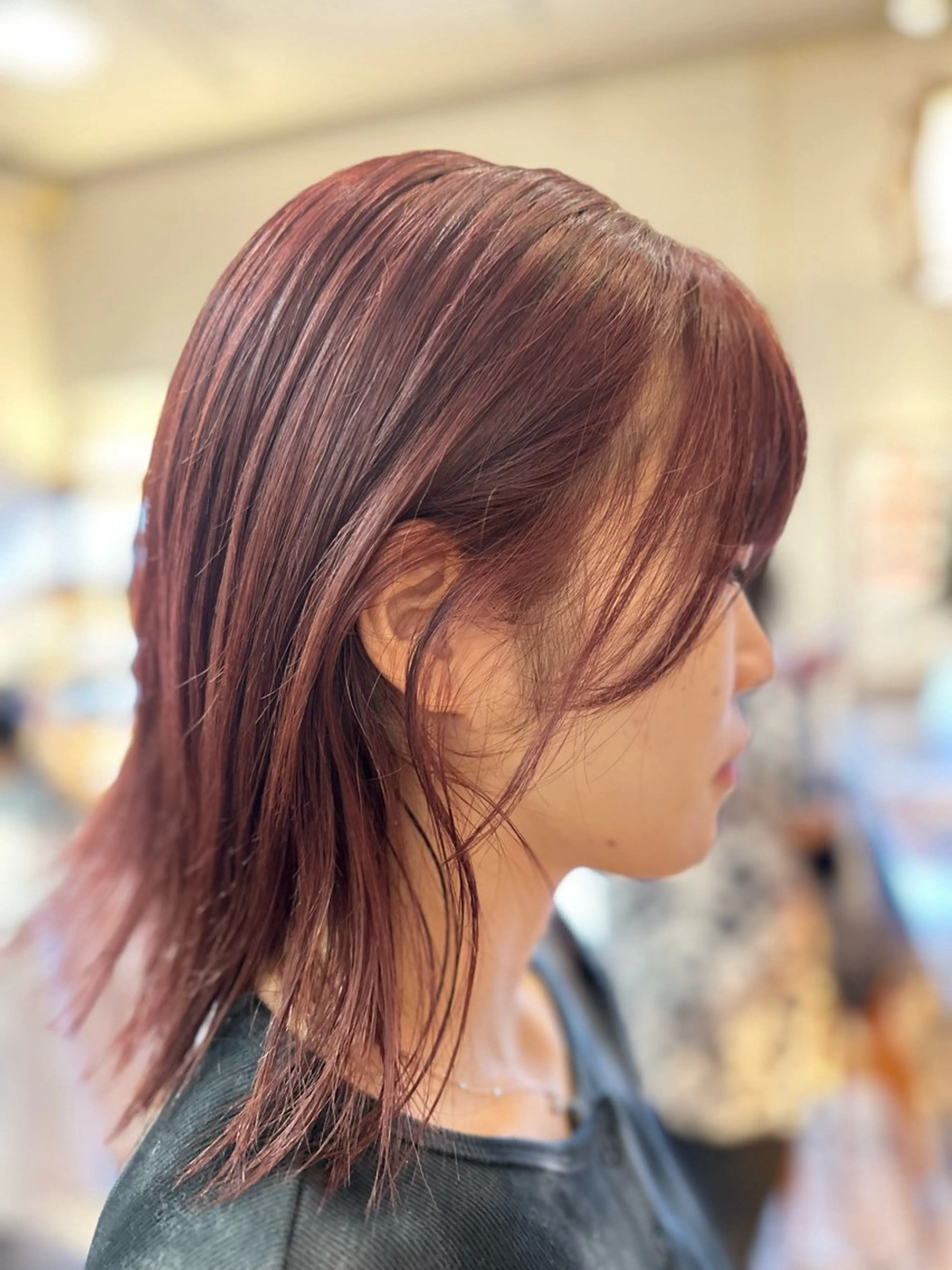ミディアム カラー ブリーチ ピンクカラー レッドカラー Flor 上大岡 🌱山本一葉🌱のヘアスタイル