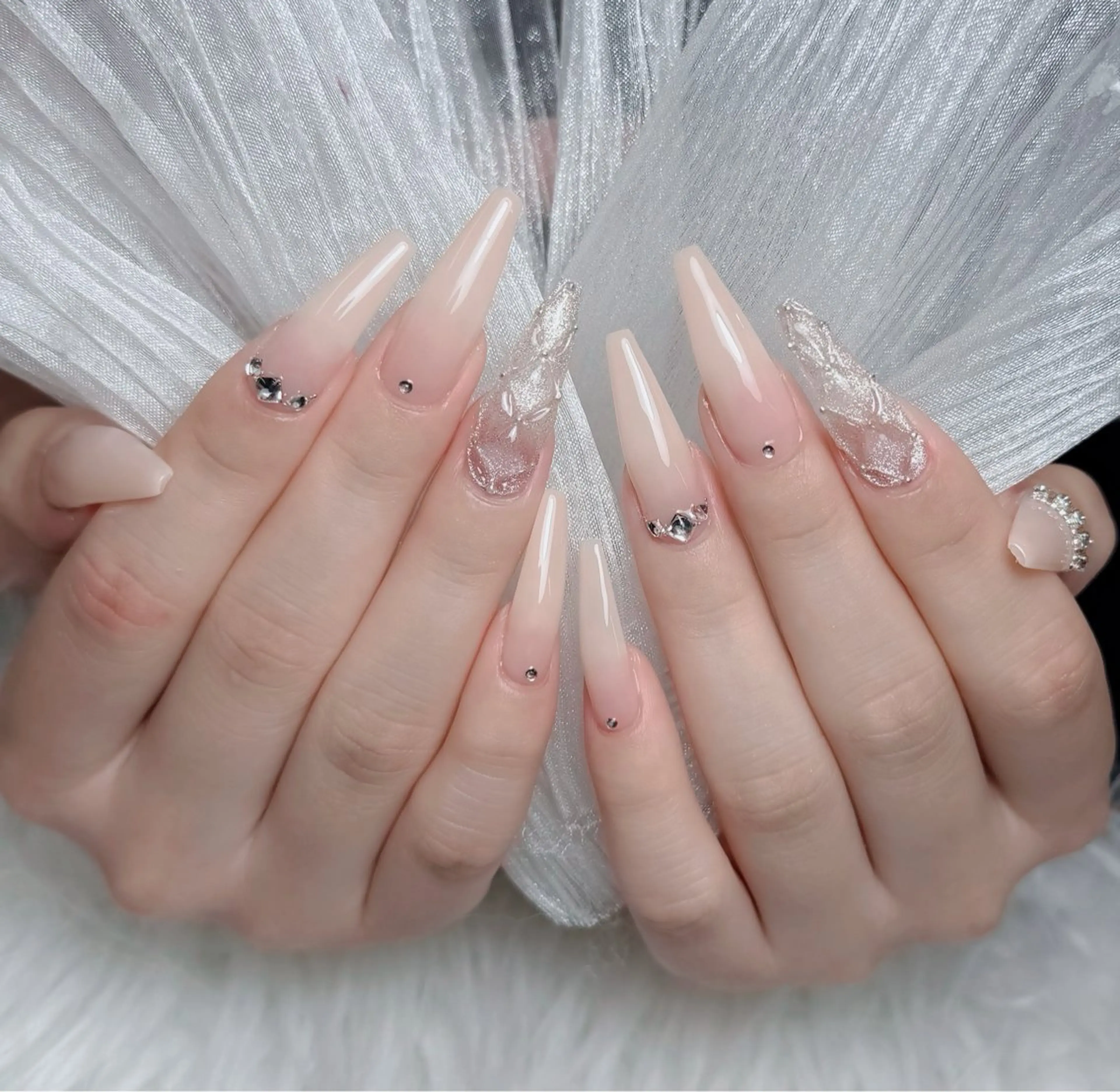 ネイル アートネイル フレンチネイル ジェルネイル 韓国ネイル マグネットネイル ハンドネイル Lenie Nail Okuboのネイルデザイン