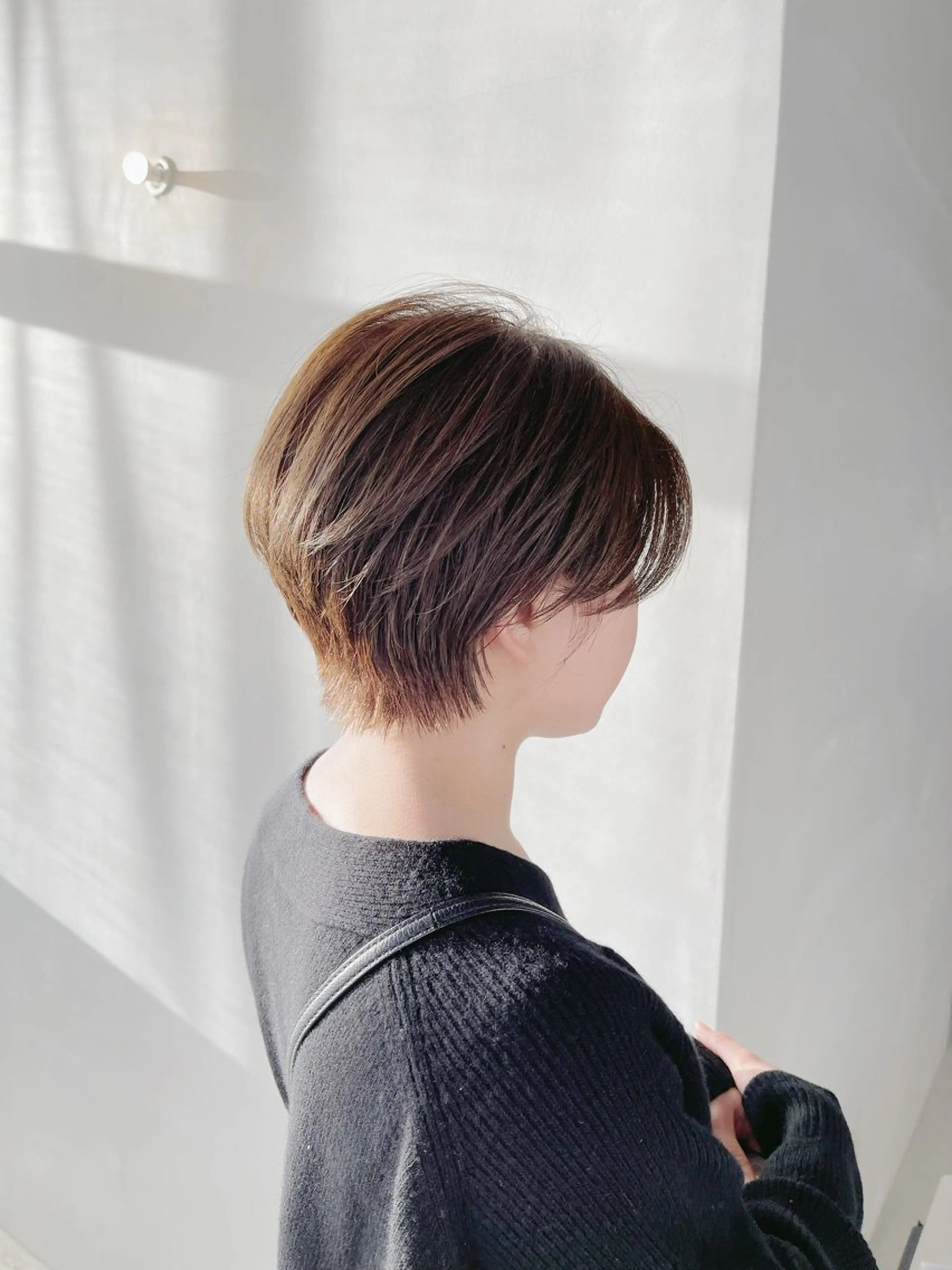 ショート カラー 柴田泰秀sotti. 髪質改善/ブリーチのヘアスタイル