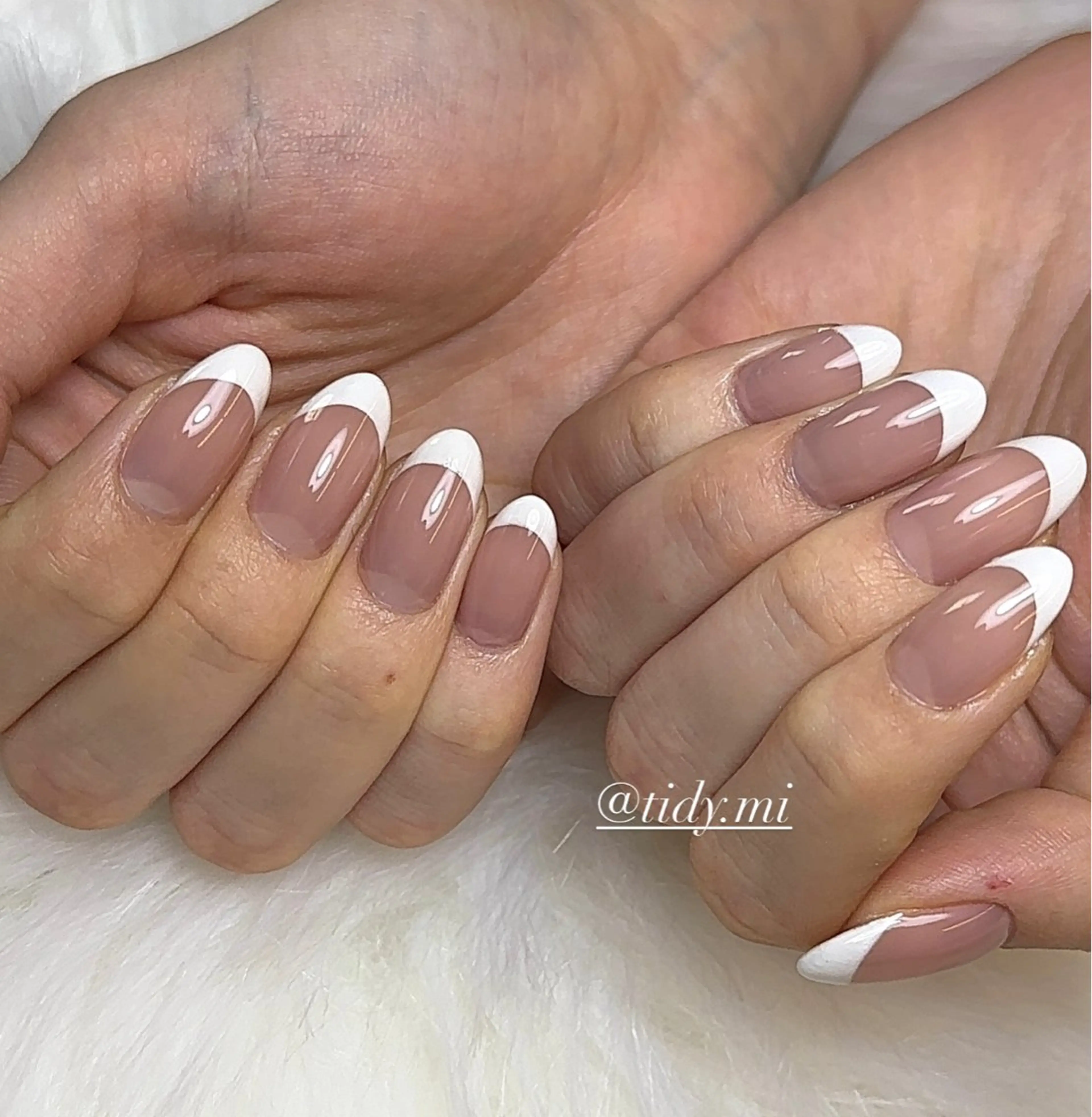ネイル ジェルネイル TIDY .のネイルデザイン
