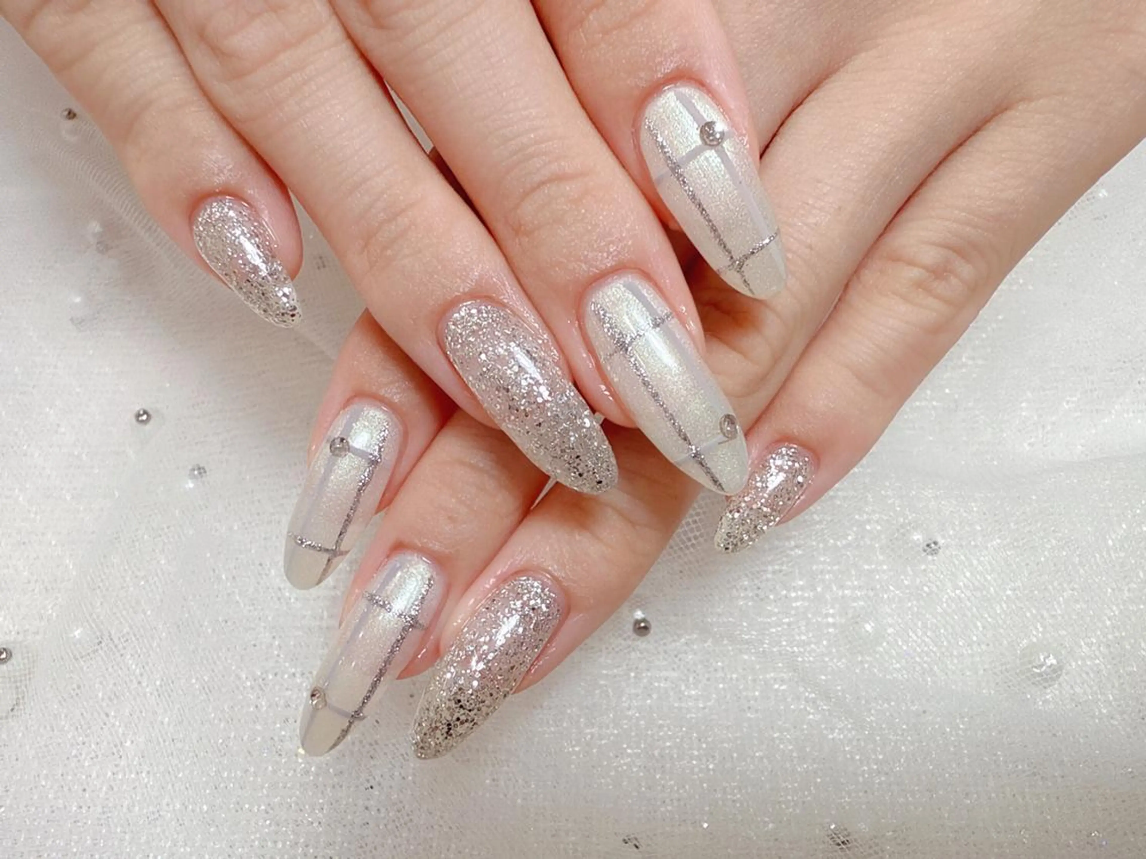 ネイル オーロラネイル べっ甲ネイル フットネイル フレンチネイル ジェルネイル ハンドネイル ユナ 池袋のネイルデザイン