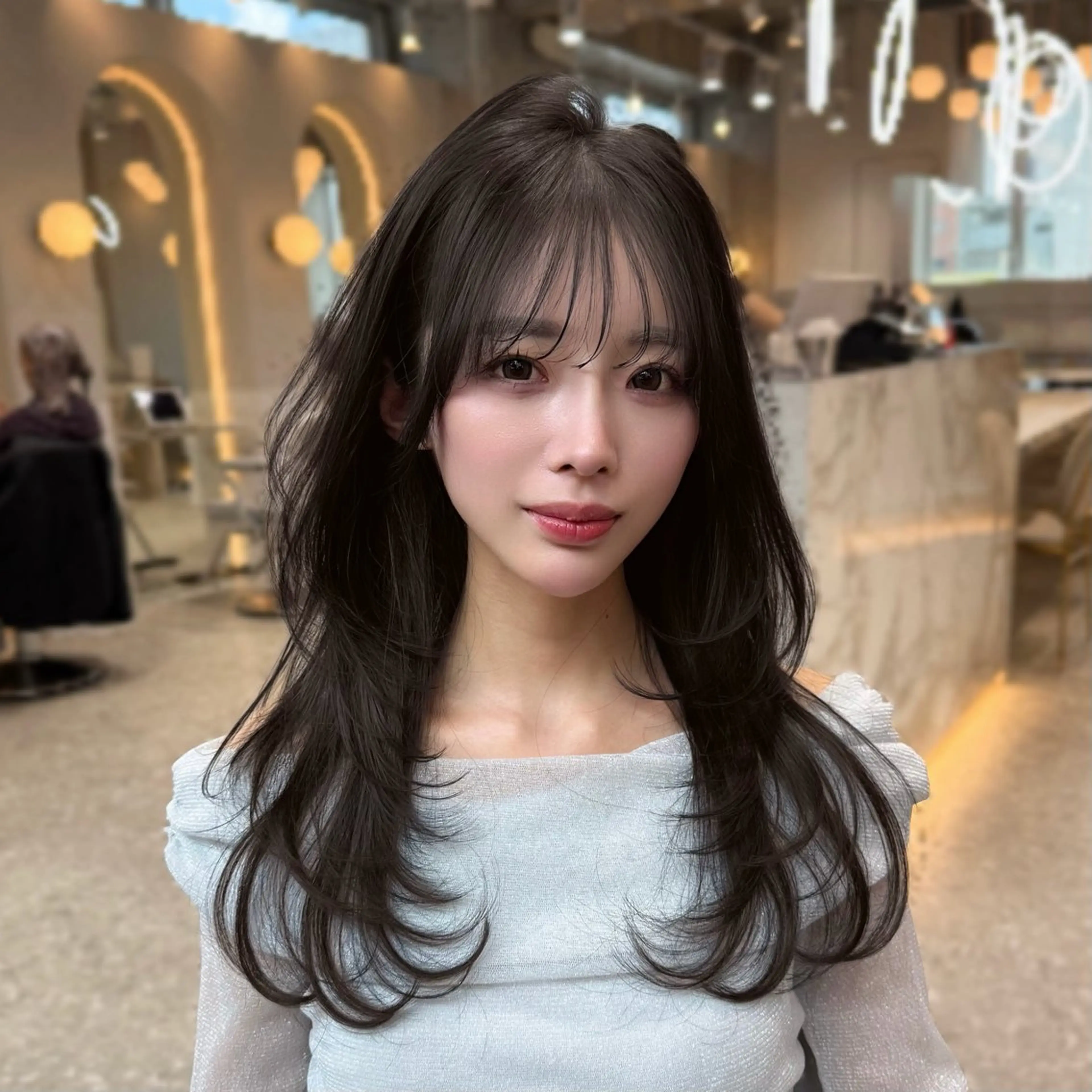 セミロング カラー ブリーチ ハイライトカラー インナーカラー ボブ エクステ カット ヘアカラー トリートメント 新宿/韓国風レイヤー 髪質改善/渋谷直樹のヘアスタイル