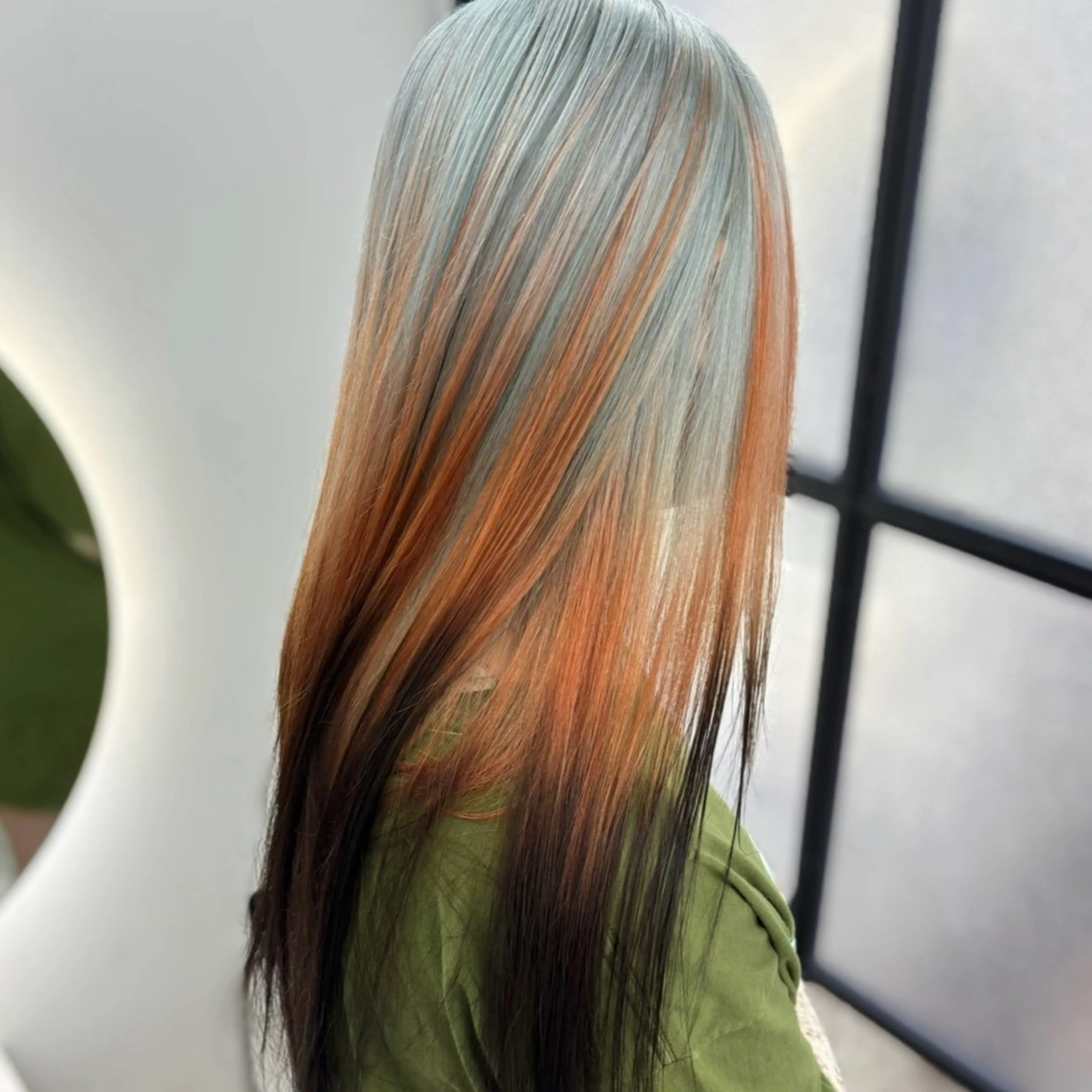 ロング カラー ヘアカラー Ren. 🦋デザインカラーのヘアスタイル