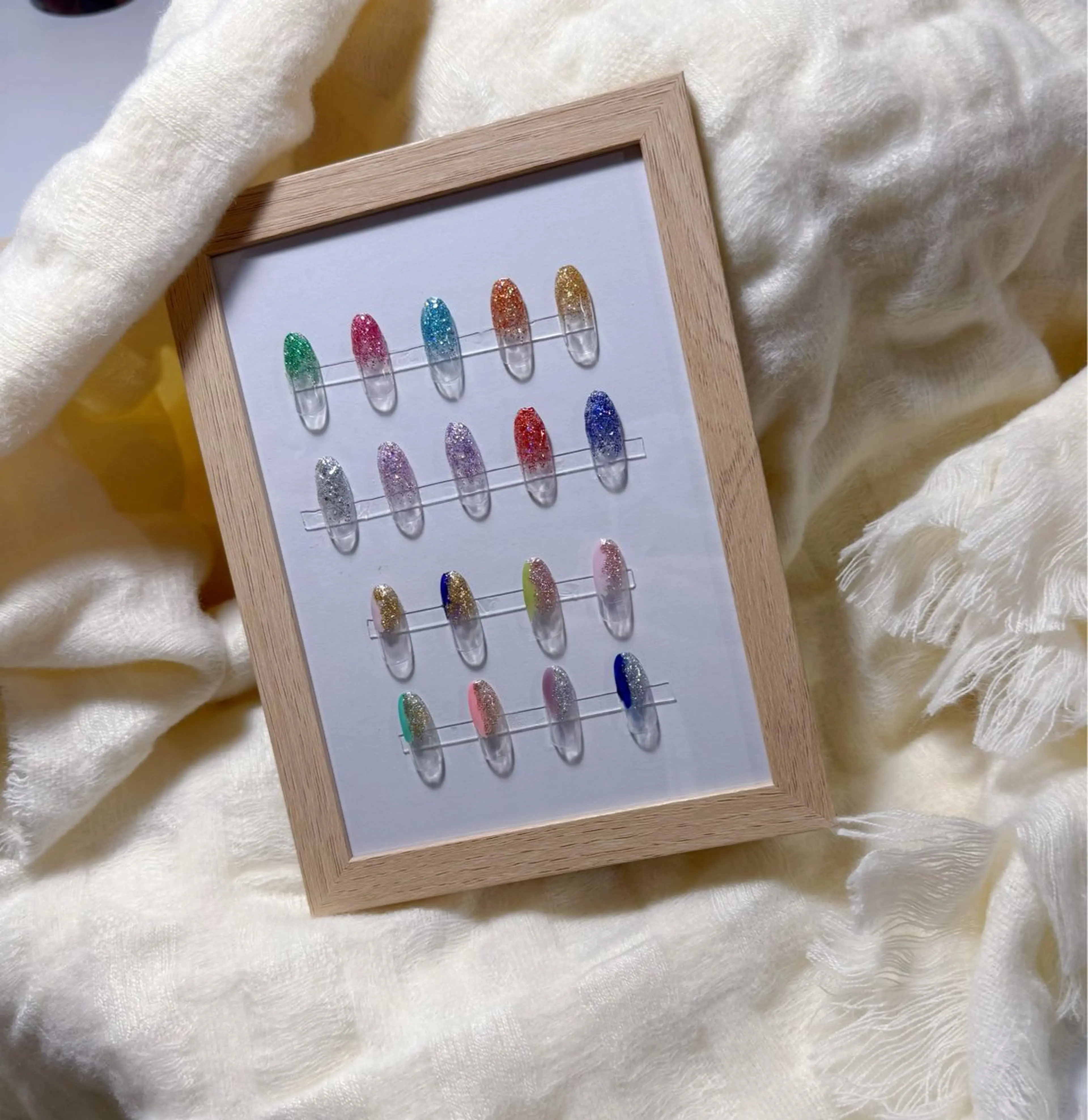 ネイル グラデーション ラメ(グリッター) ラメグラデーション ハンドネイル ayari 🦋久屋大通のネイルデザイン