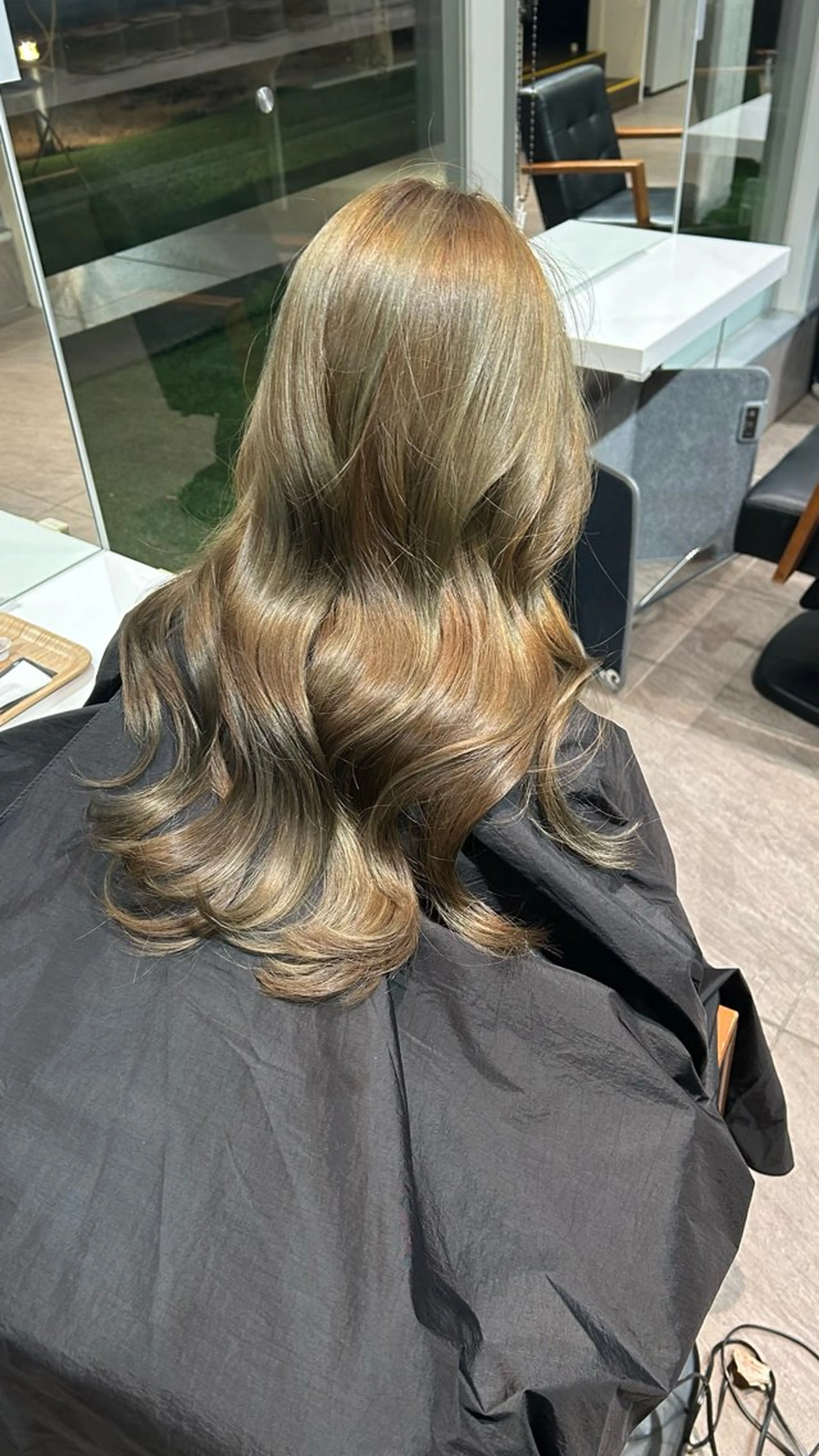 ロング 大阿久 華恋のヘアスタイル