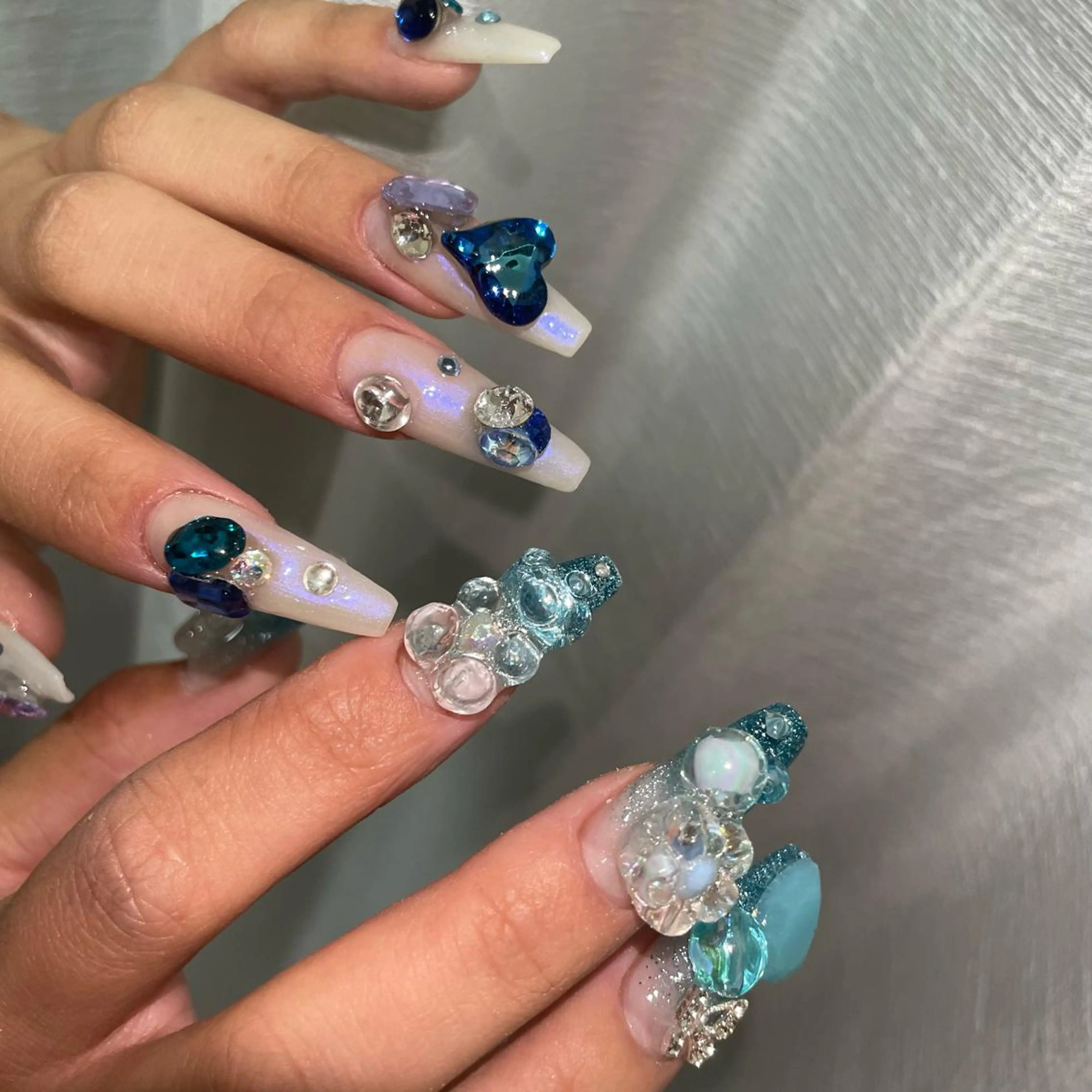 ロング ネイル スカルプネイル ハンドネイル YUNA FUKUDAのネイルデザイン