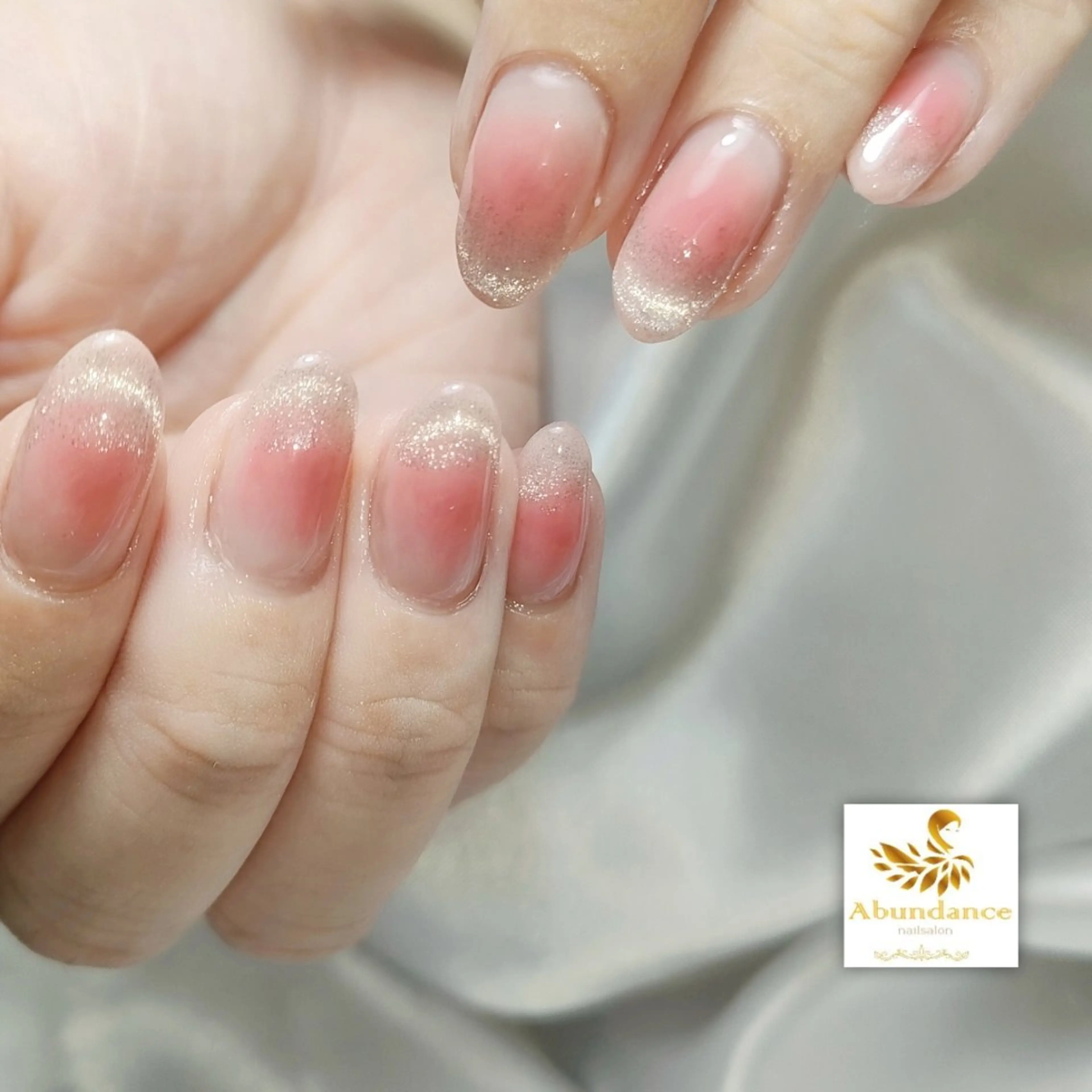 ネイル チークネイル ハンドネイル 完全予約制個室サロン Abundancesのネイルデザイン