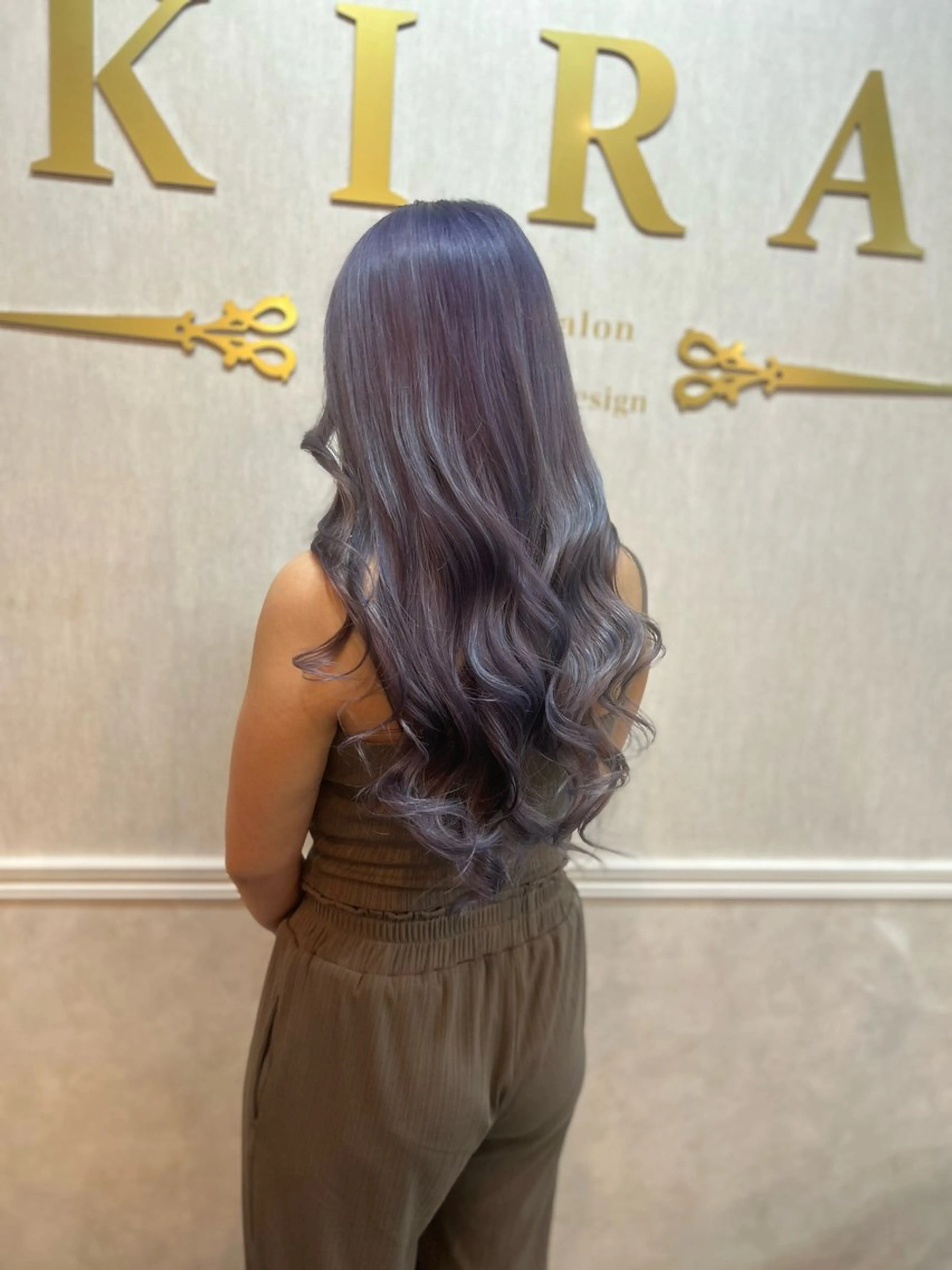 ロング 石井 綾乃のヘアスタイル