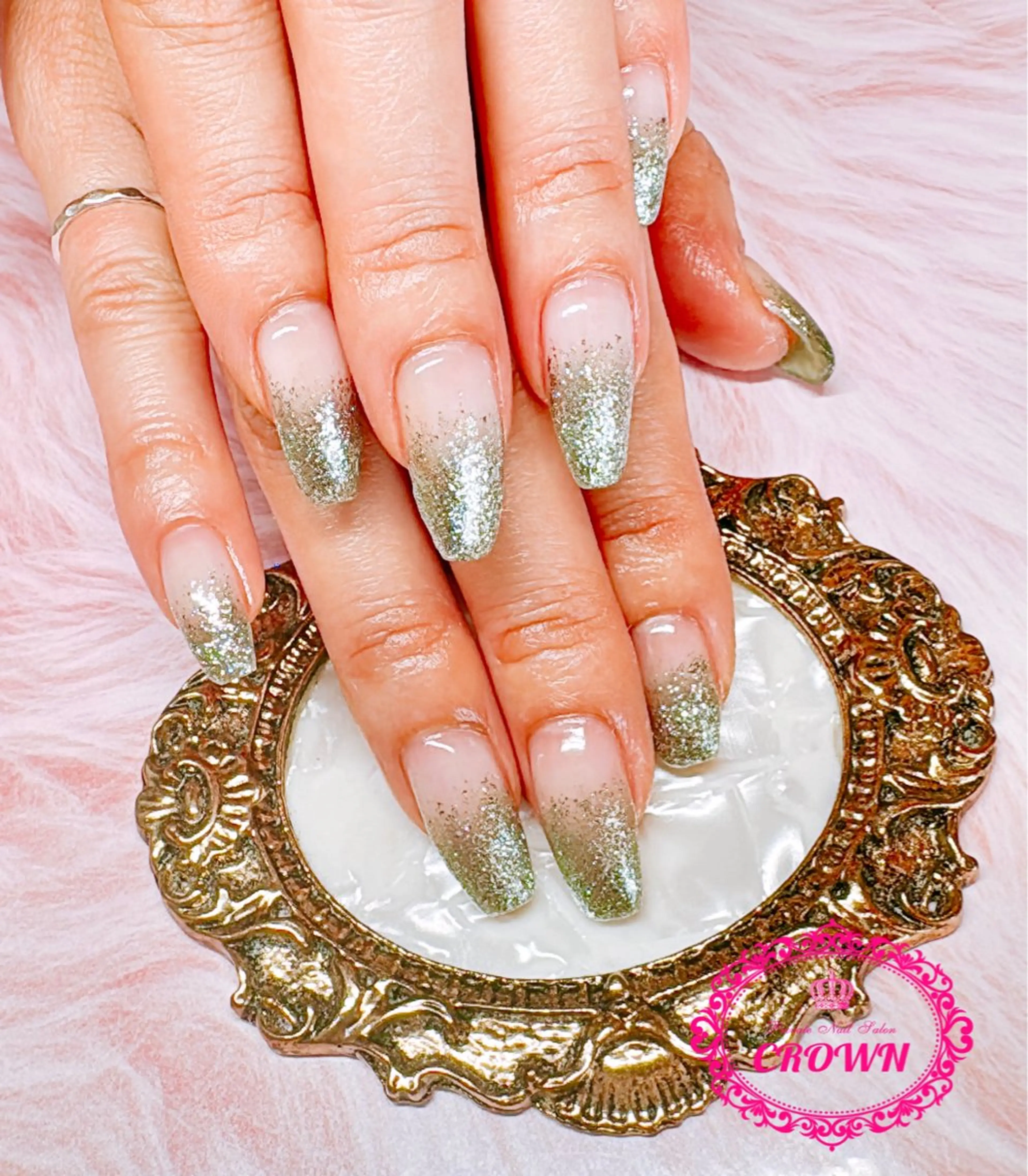 ネイル CROWN プライベートサロンのネイルデザイン