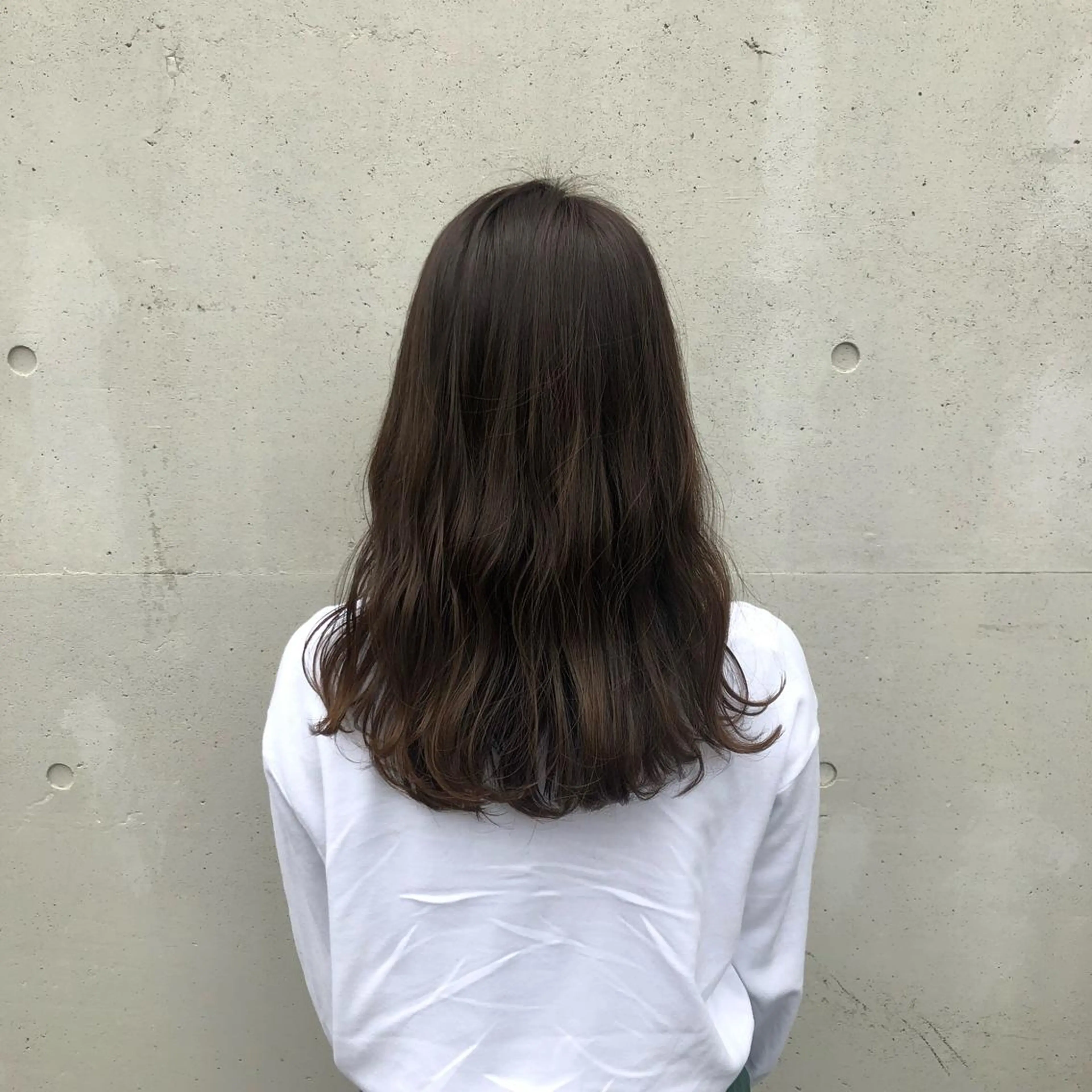 セミロング カラー ベージュカラー 透明感カラー カット ヘアカラー トリートメント 酸性縮毛矯正🧴韓国 レイヤー/髪質改善のヘアスタイル