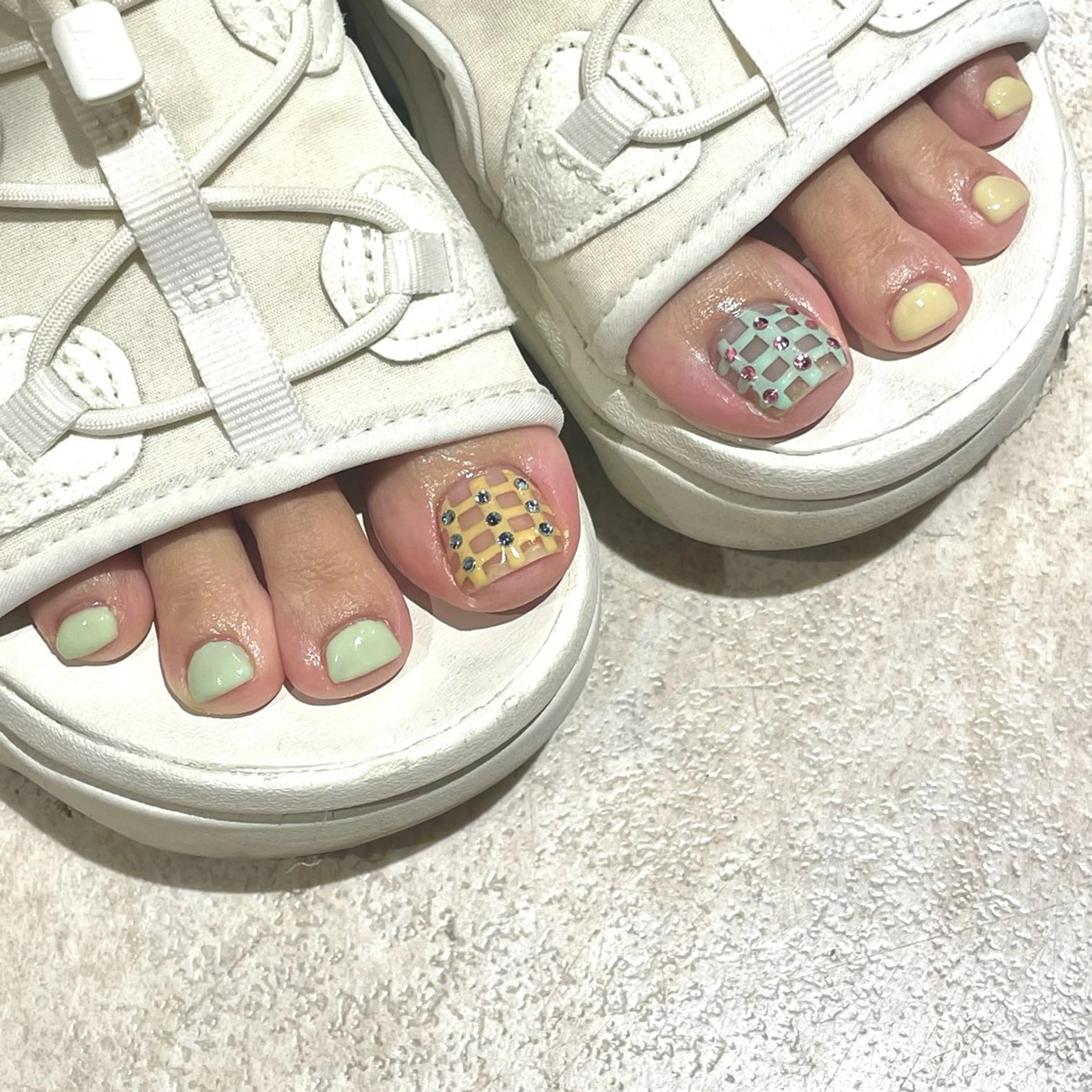 ネイル シンプルネイル 楓花 🌸のネイルデザイン