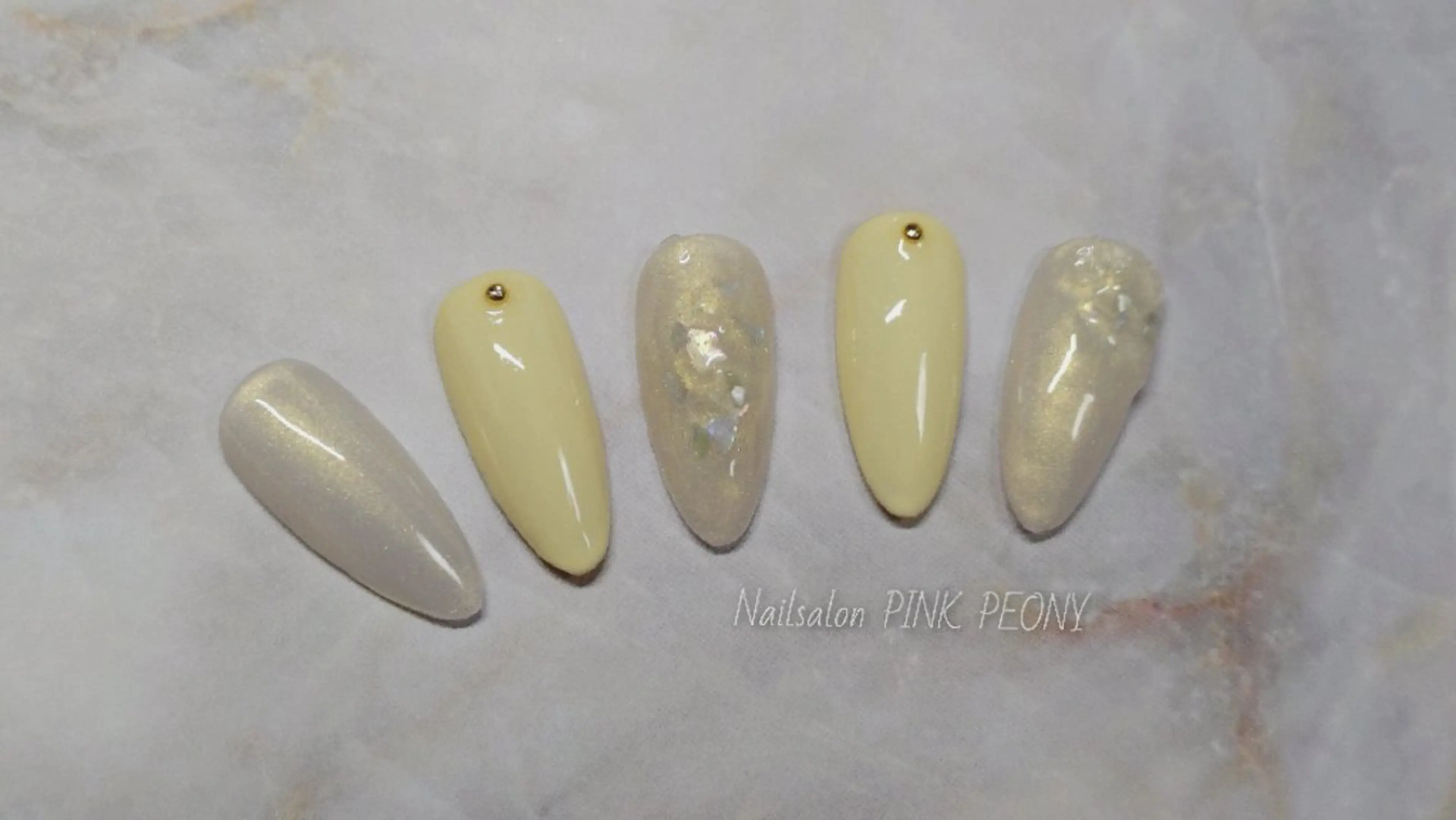 ネイル 野島 亜美のネイルデザイン