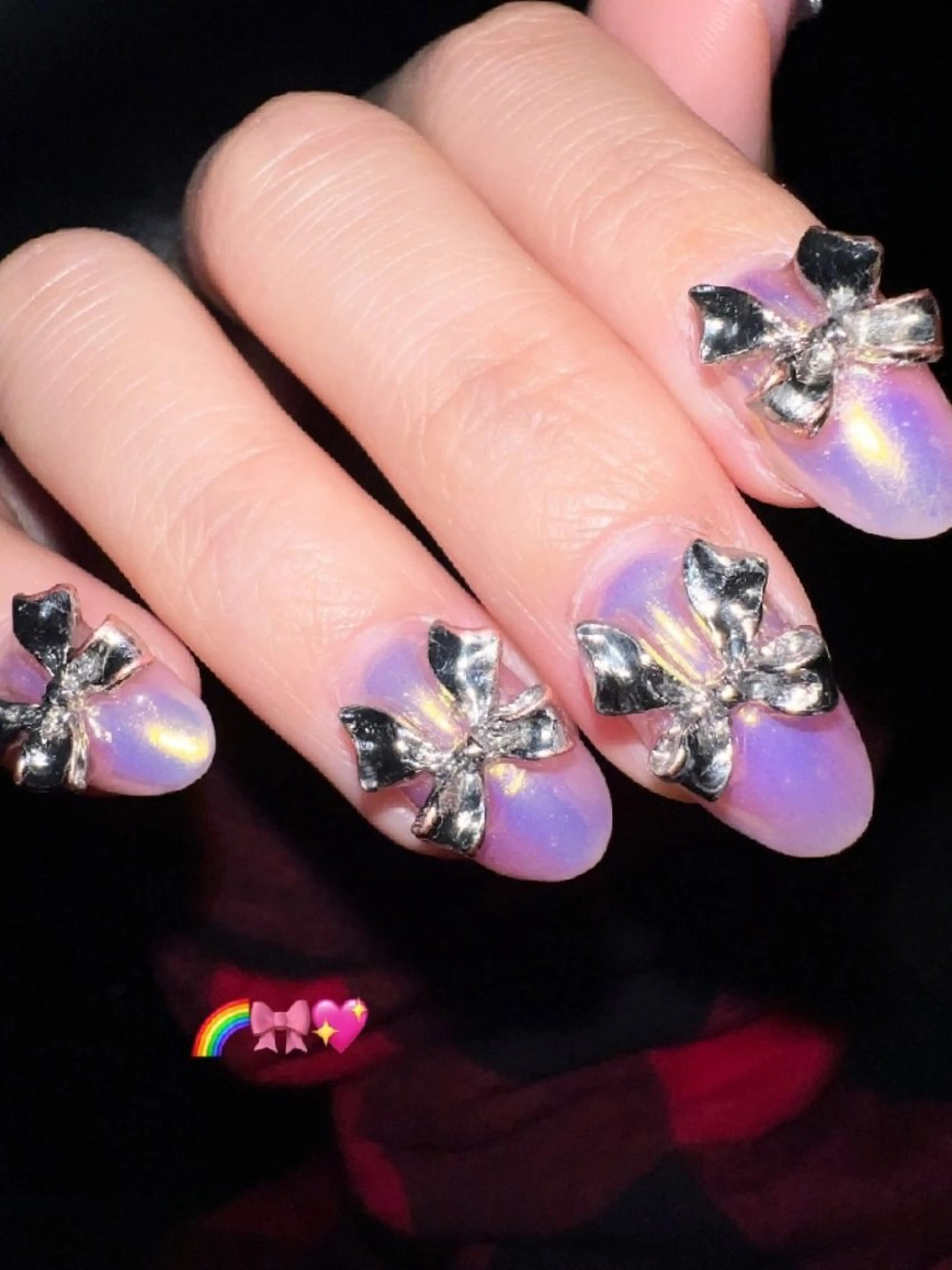 ネイル オーロラネイル リボン ショートネイル 8appy ARTstudioのネイルデザイン