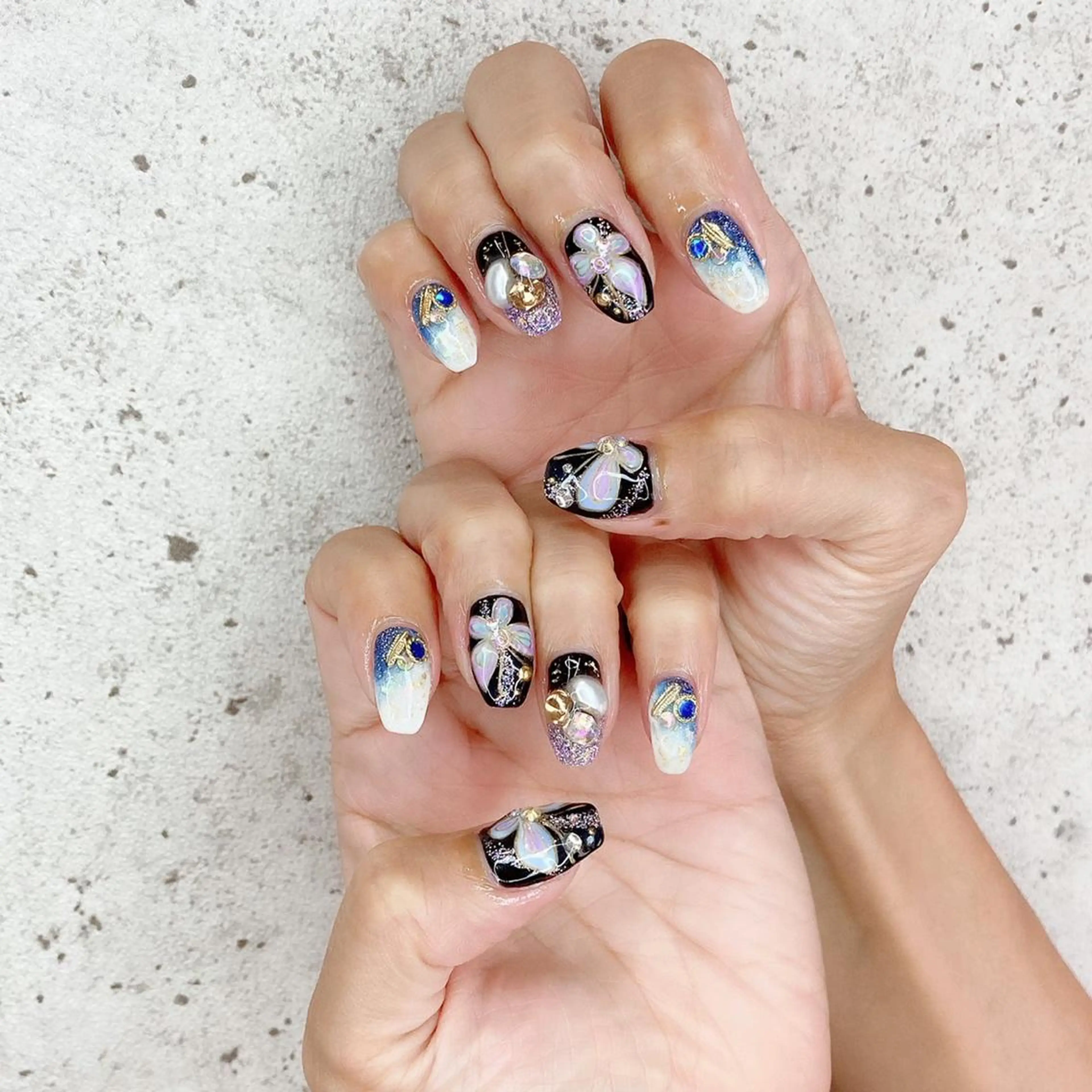 ネイル ジェルネイル キラキラネイル パラジェル 夏ネイル Salon Ｋのネイルデザイン