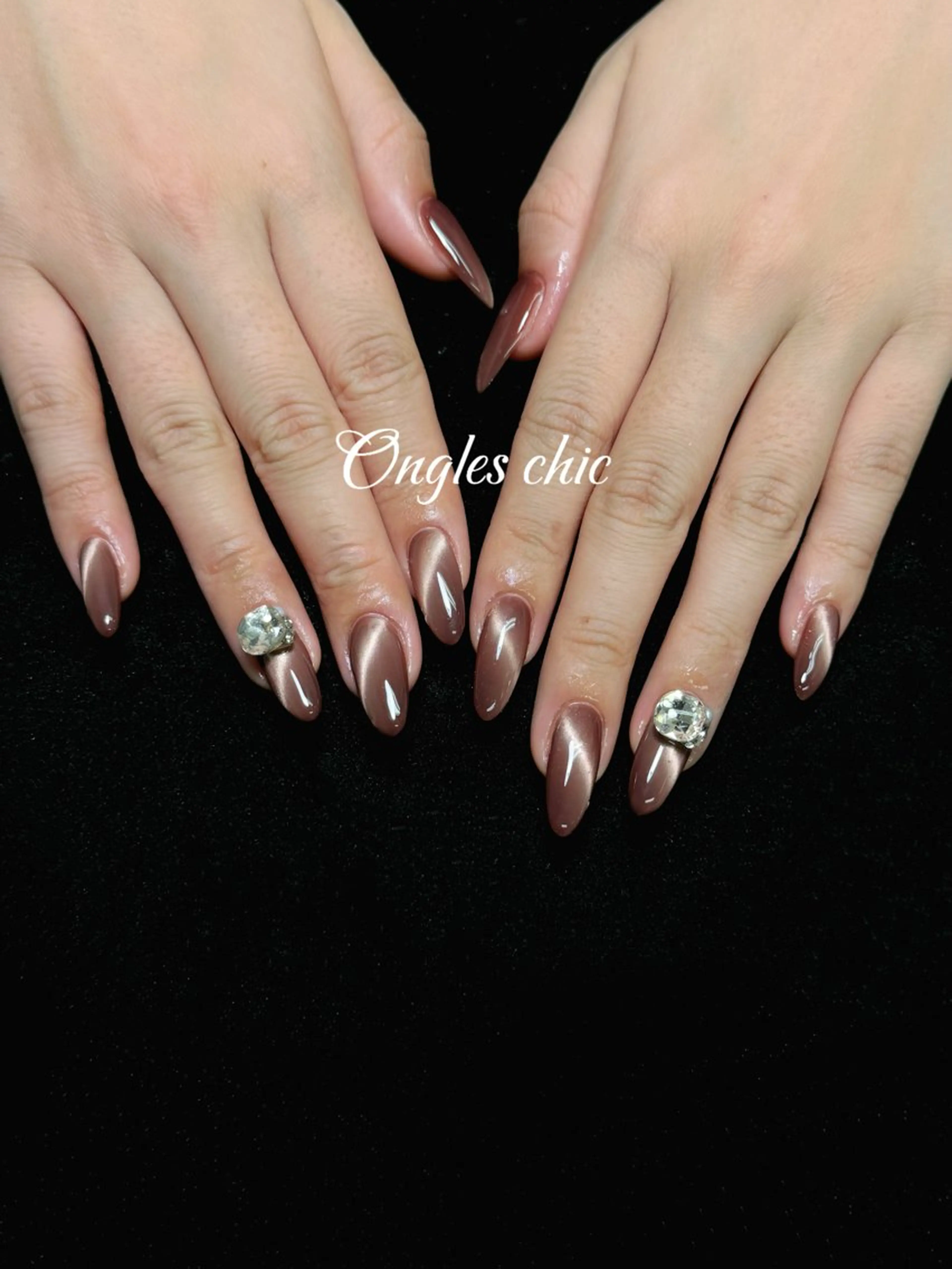 ネイル ハンドネイル ハンドケア ongles chicのネイルデザイン