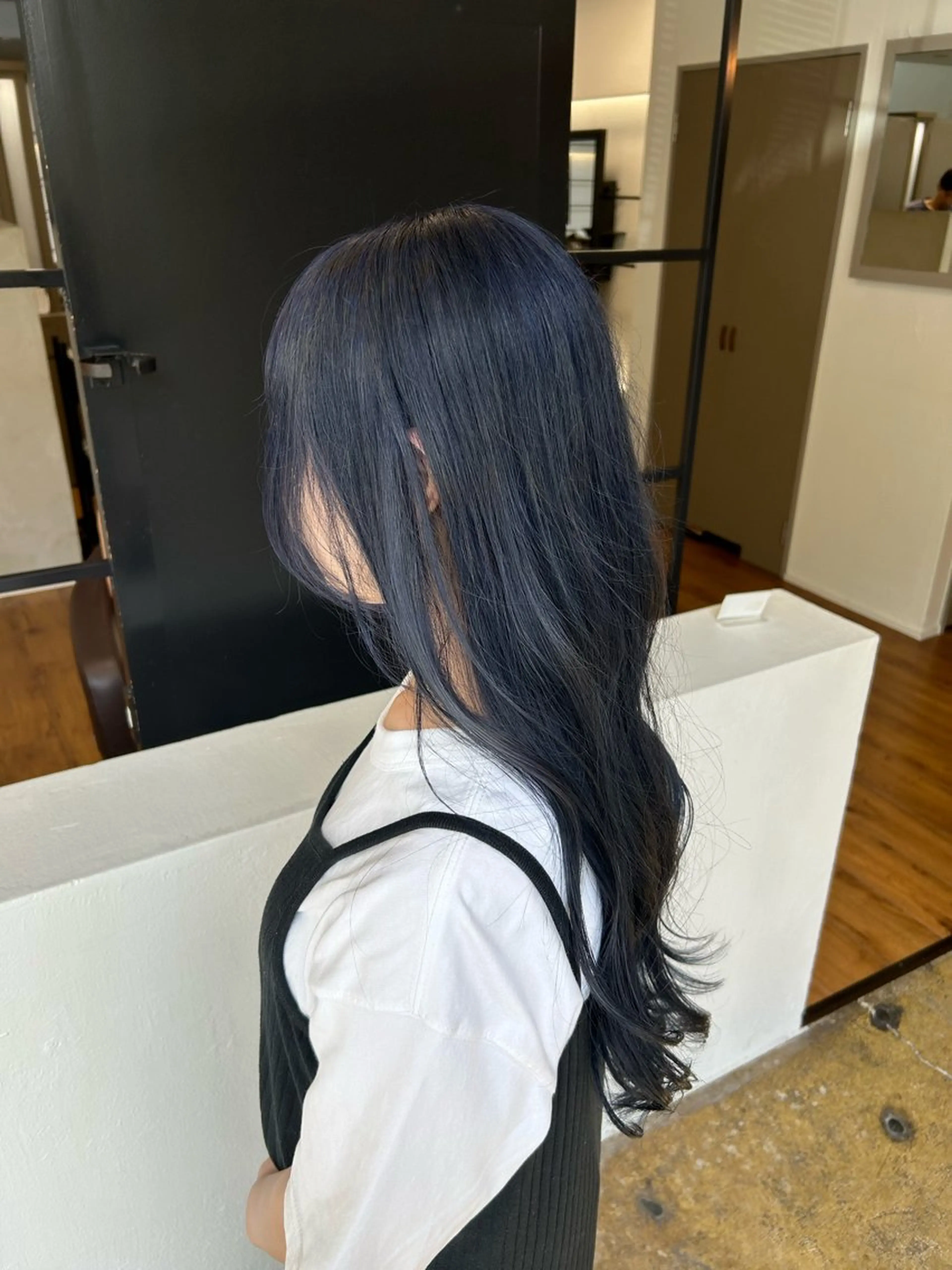 ロング カラー ブルーカラー ヘアカラー ながの みさきのヘアスタイル