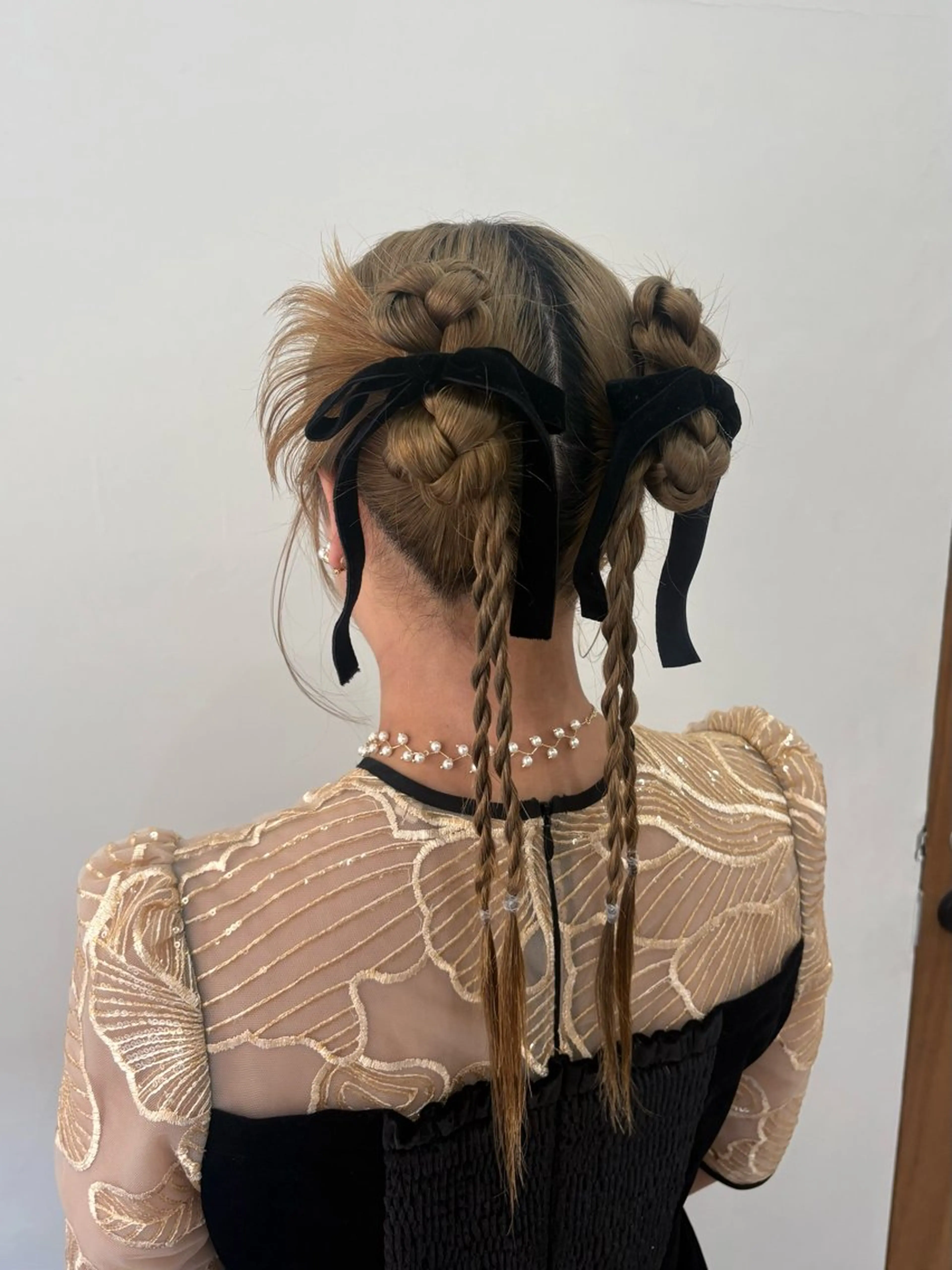 ロング ヘアアレンジ momo / カラーモデルのヘアスタイル