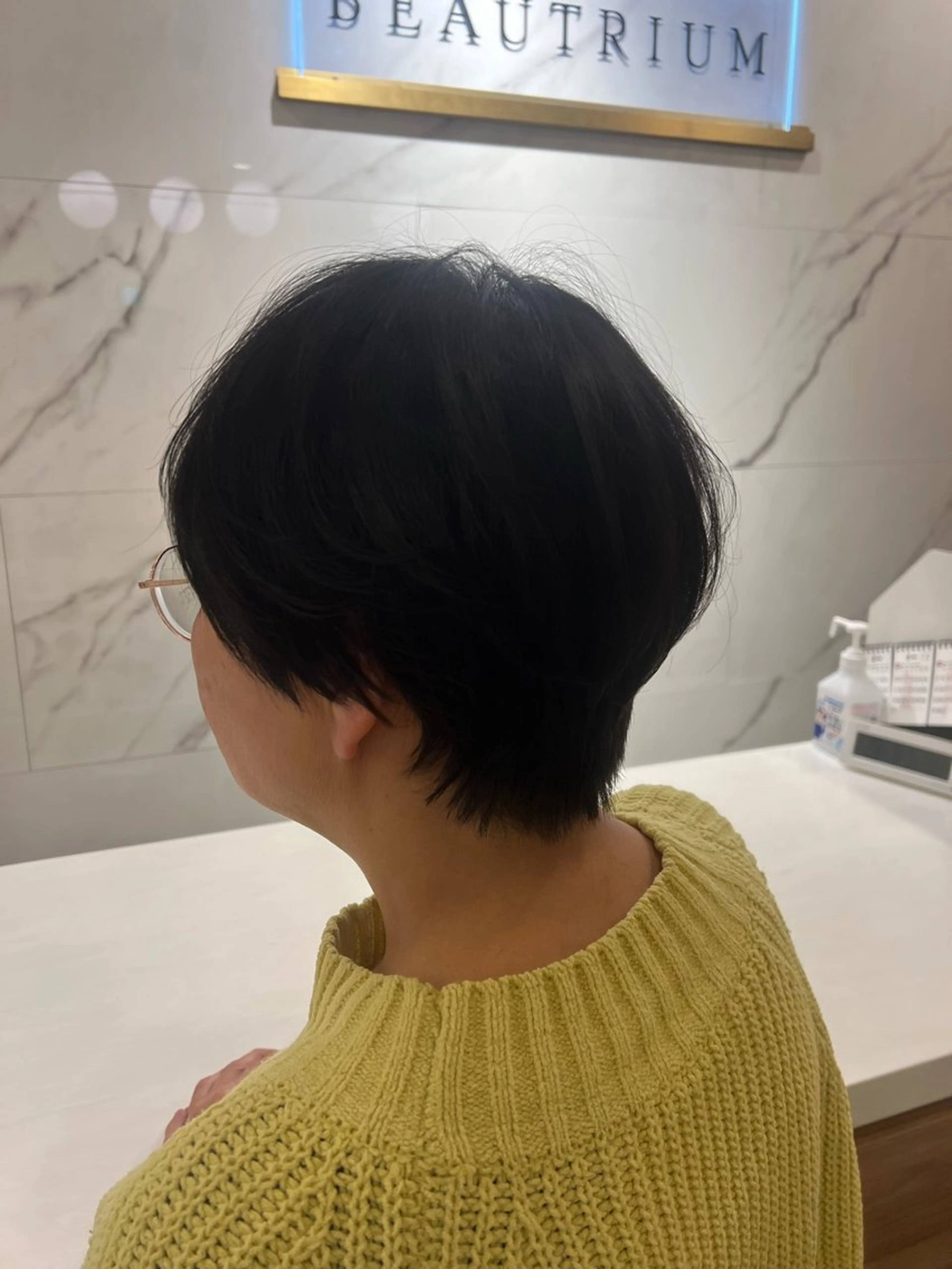 ショート 村中 逸紀のヘアスタイル