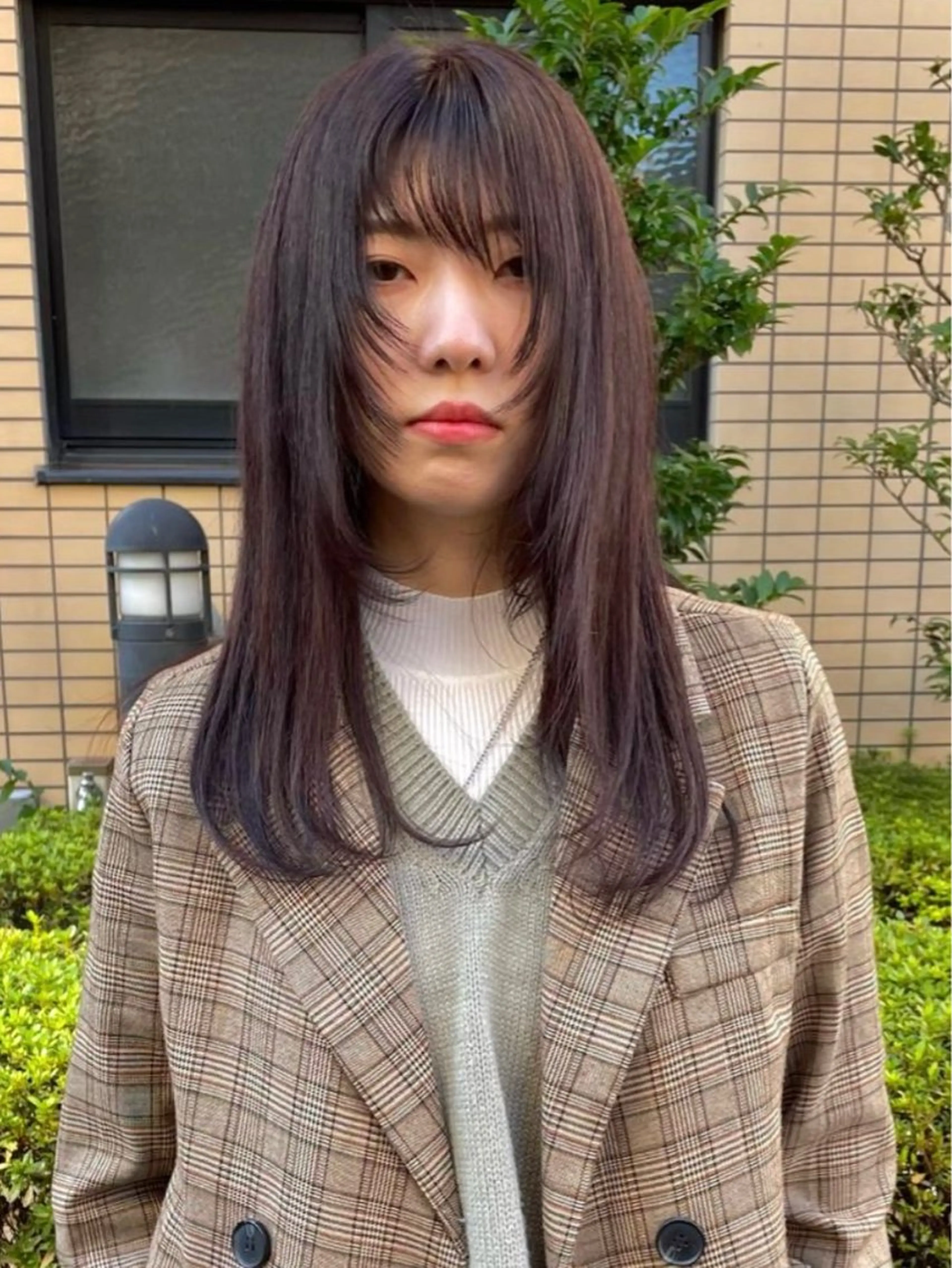 セミロング カラー 塩谷 雪花のヘアスタイル