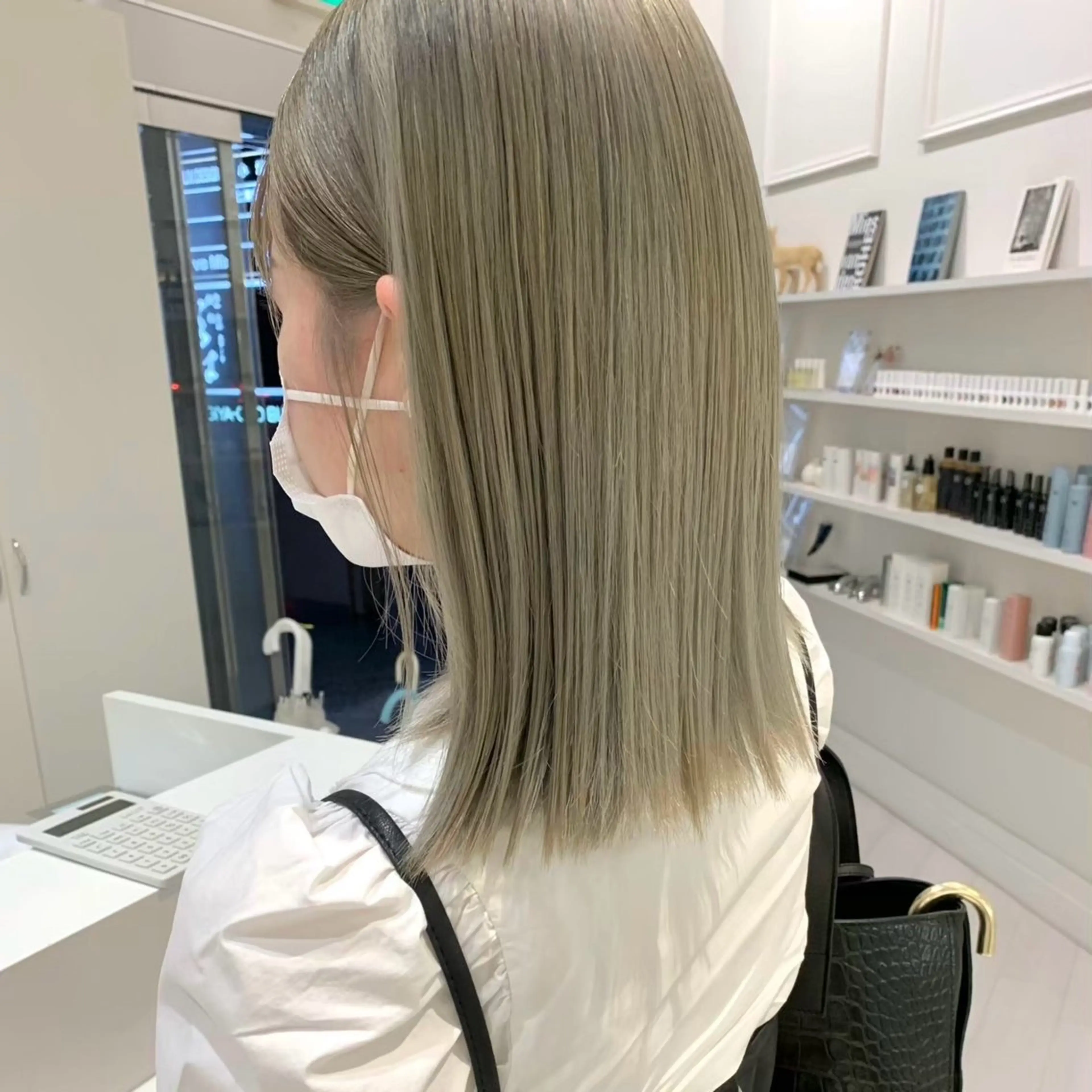 ミディアム カラー ヘアカラー ParveMix 🩶🫧入江 香名のヘアスタイル