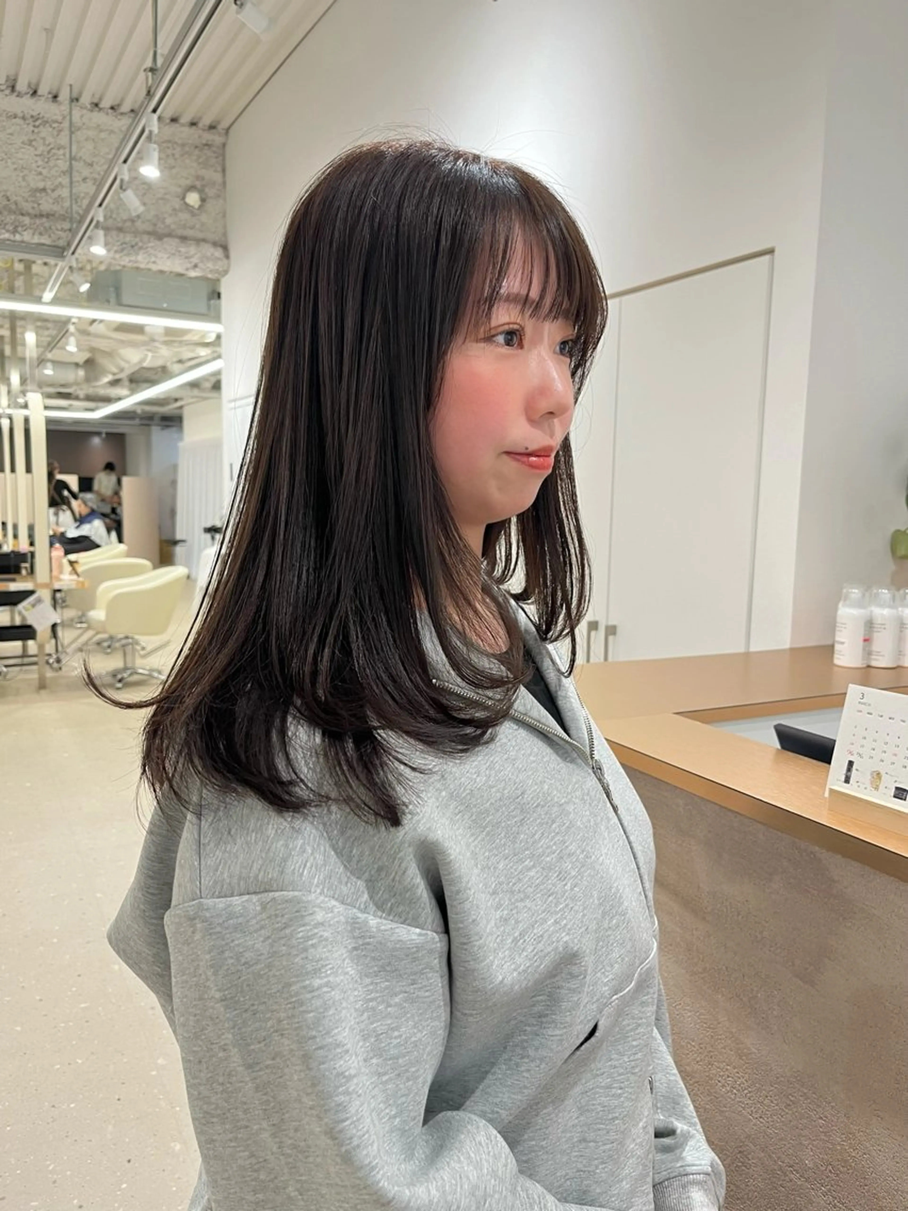 ロング レイヤーカット 箱崎 凪沙のヘアスタイル