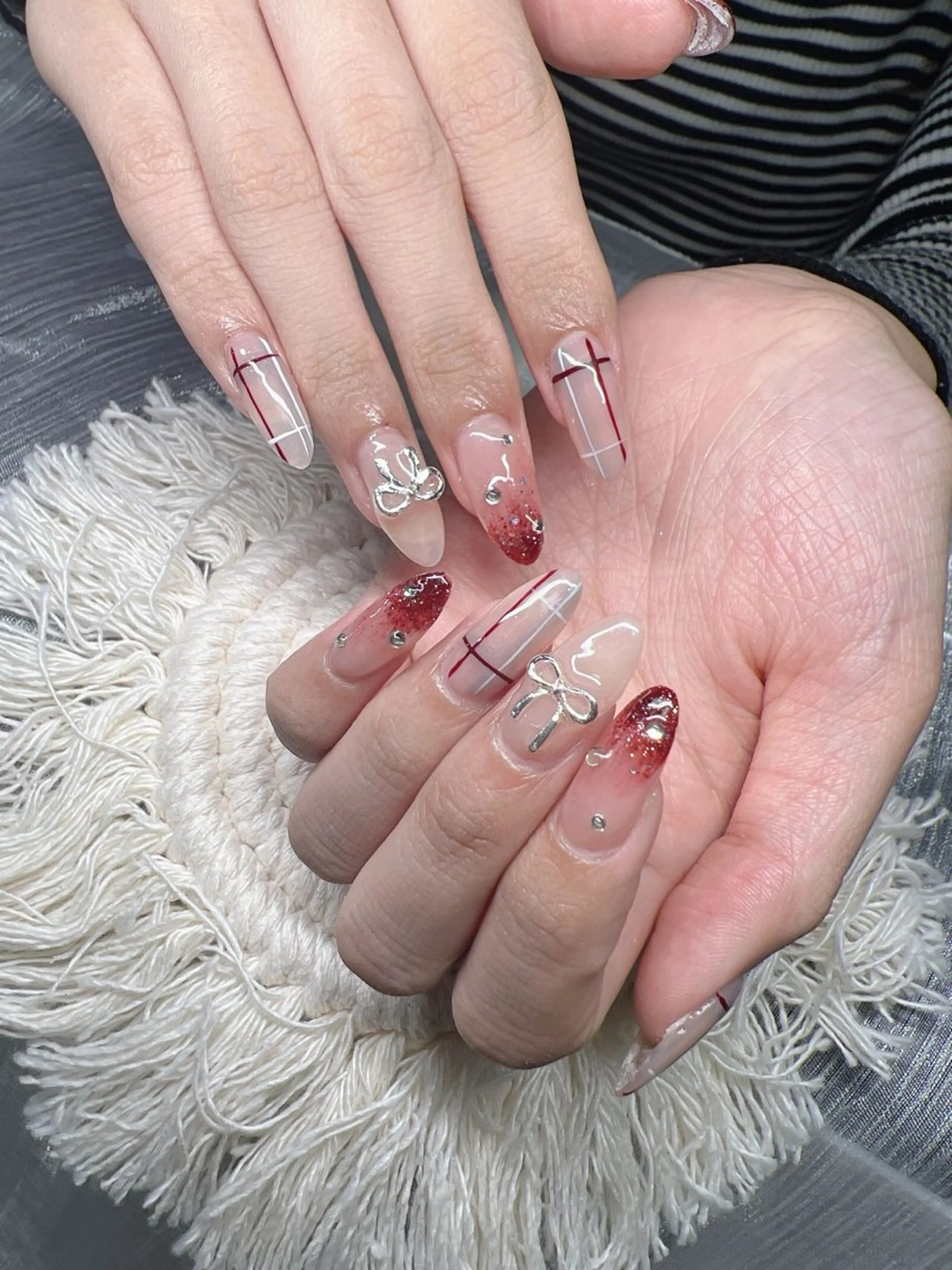 ネイル オーロラネイル チークネイル 長さ出し フットネイル フレンチネイル ハンドネイル Lee Nailsのネイルデザイン