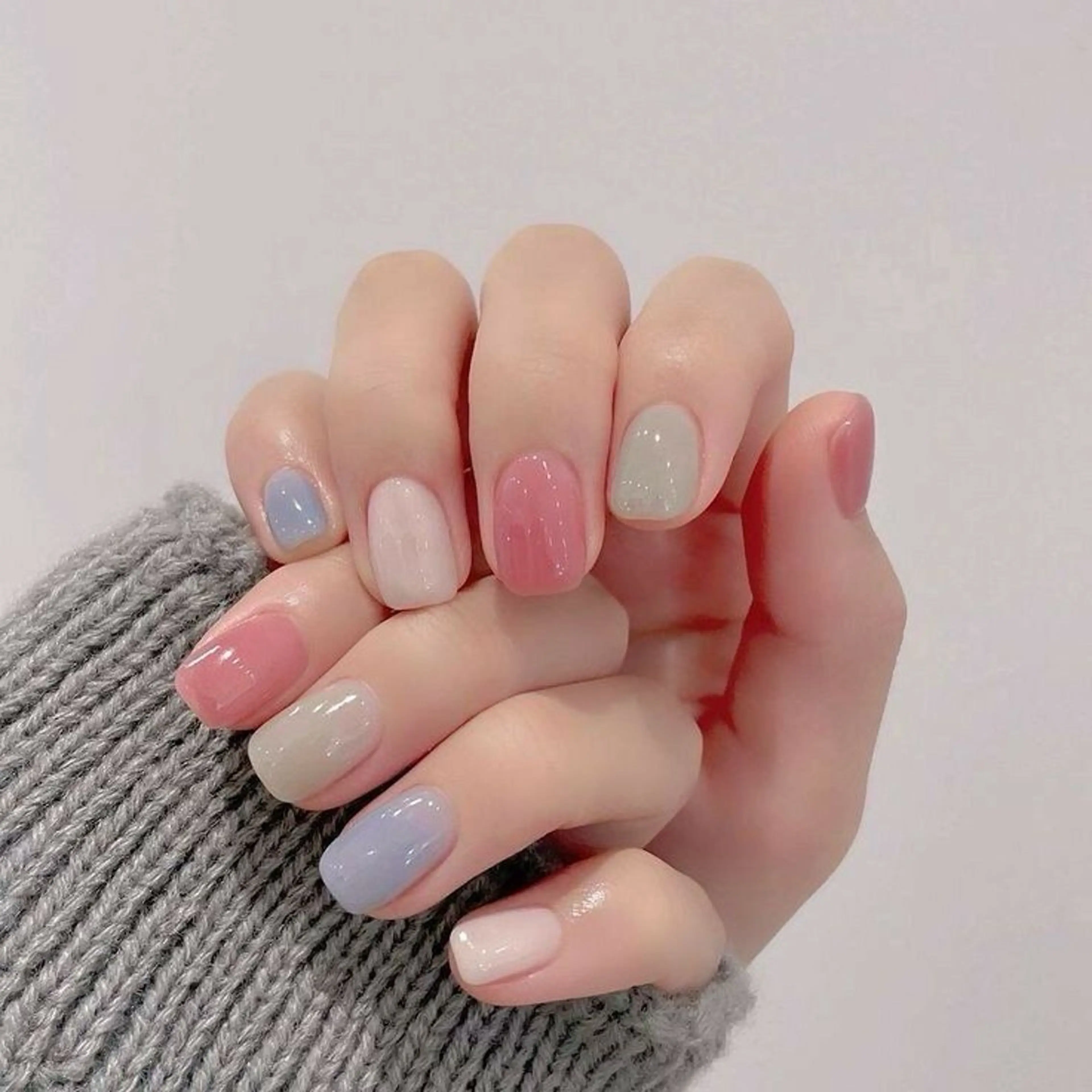 ネイル チークネイル フレンチネイル グラデーション 韓国ネイル マグネットネイル Hana Nailのネイルデザイン