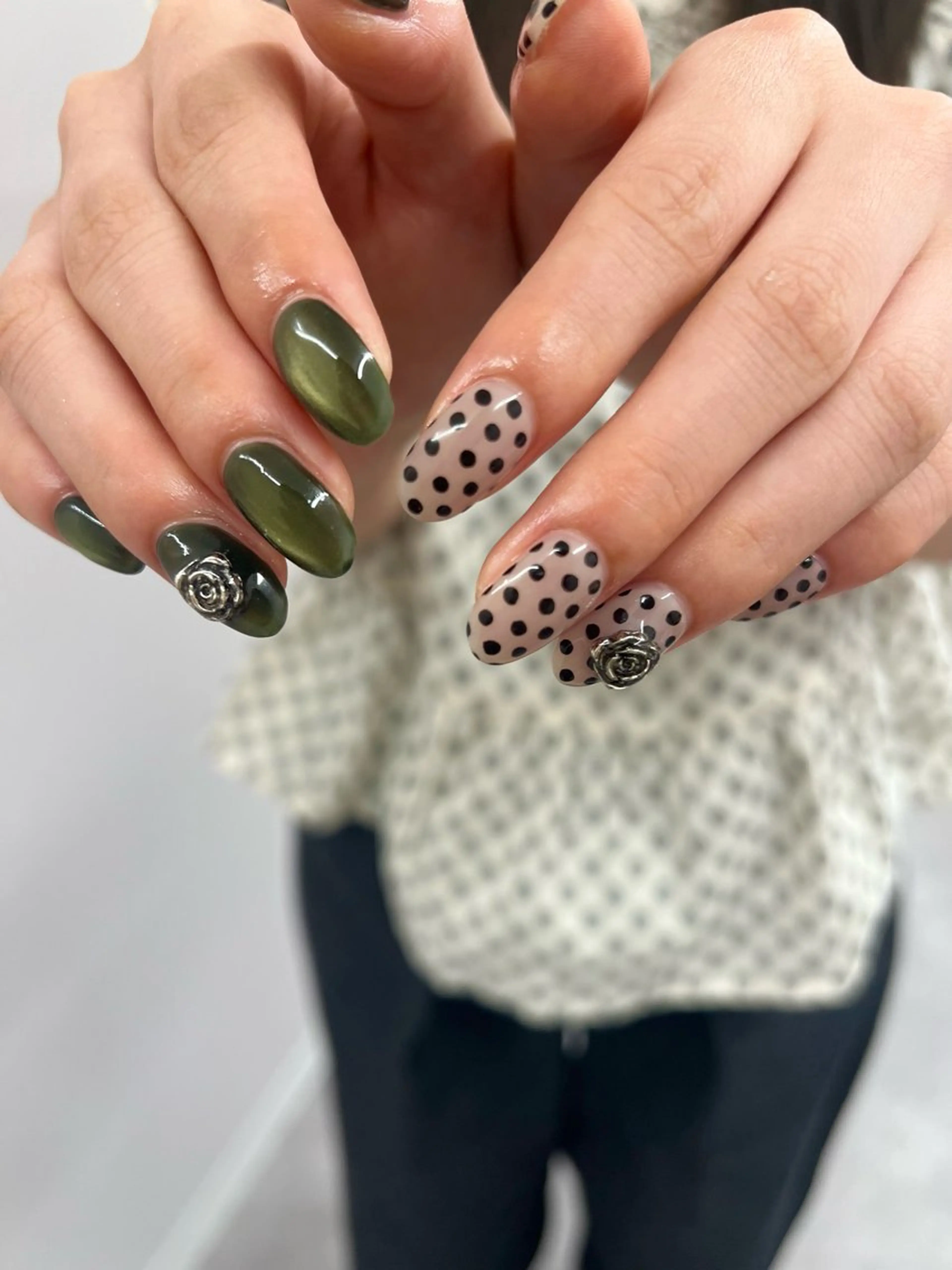 ネイル ドット ジェルネイル マグネットネイル ニュアンスネイル パラジェル ハンドネイル ハンドケア Bana_ Nailのネイルデザイン