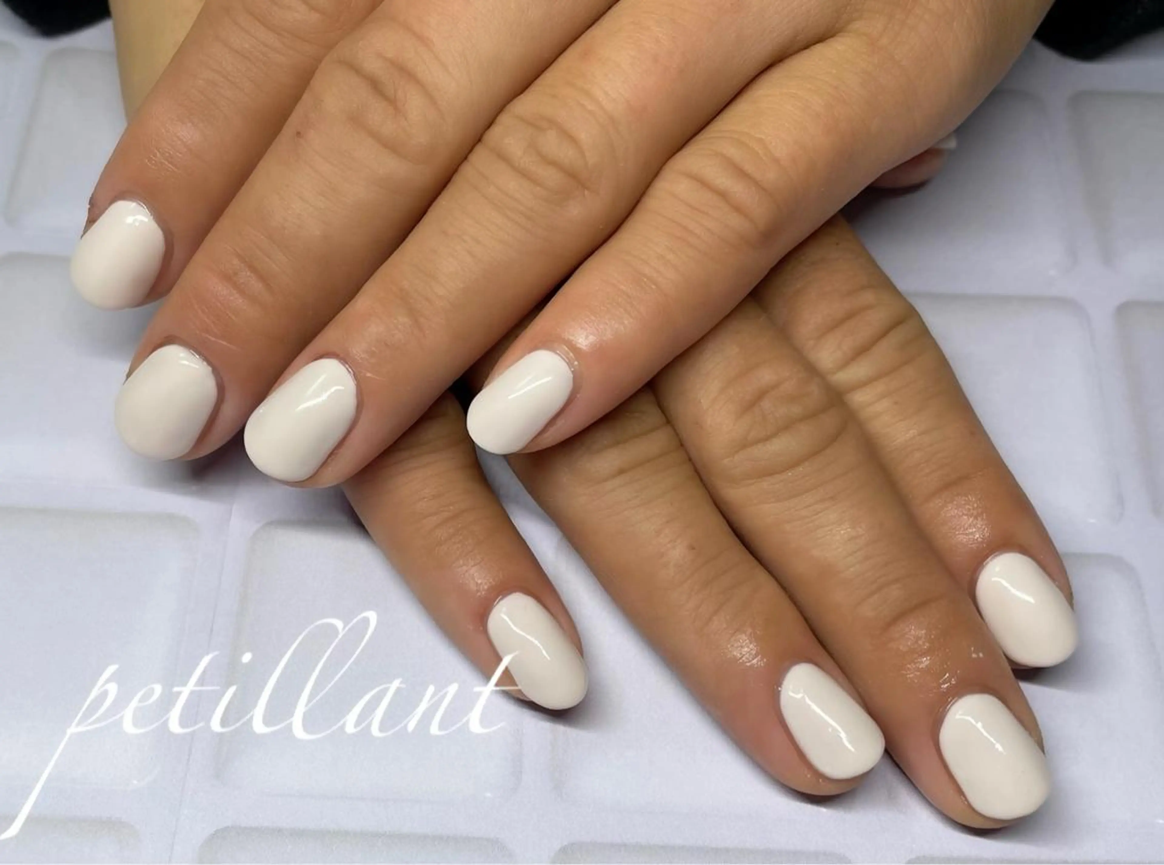 ネイル ワンカラーネイル ショートネイル nail salon petillantのネイルデザイン