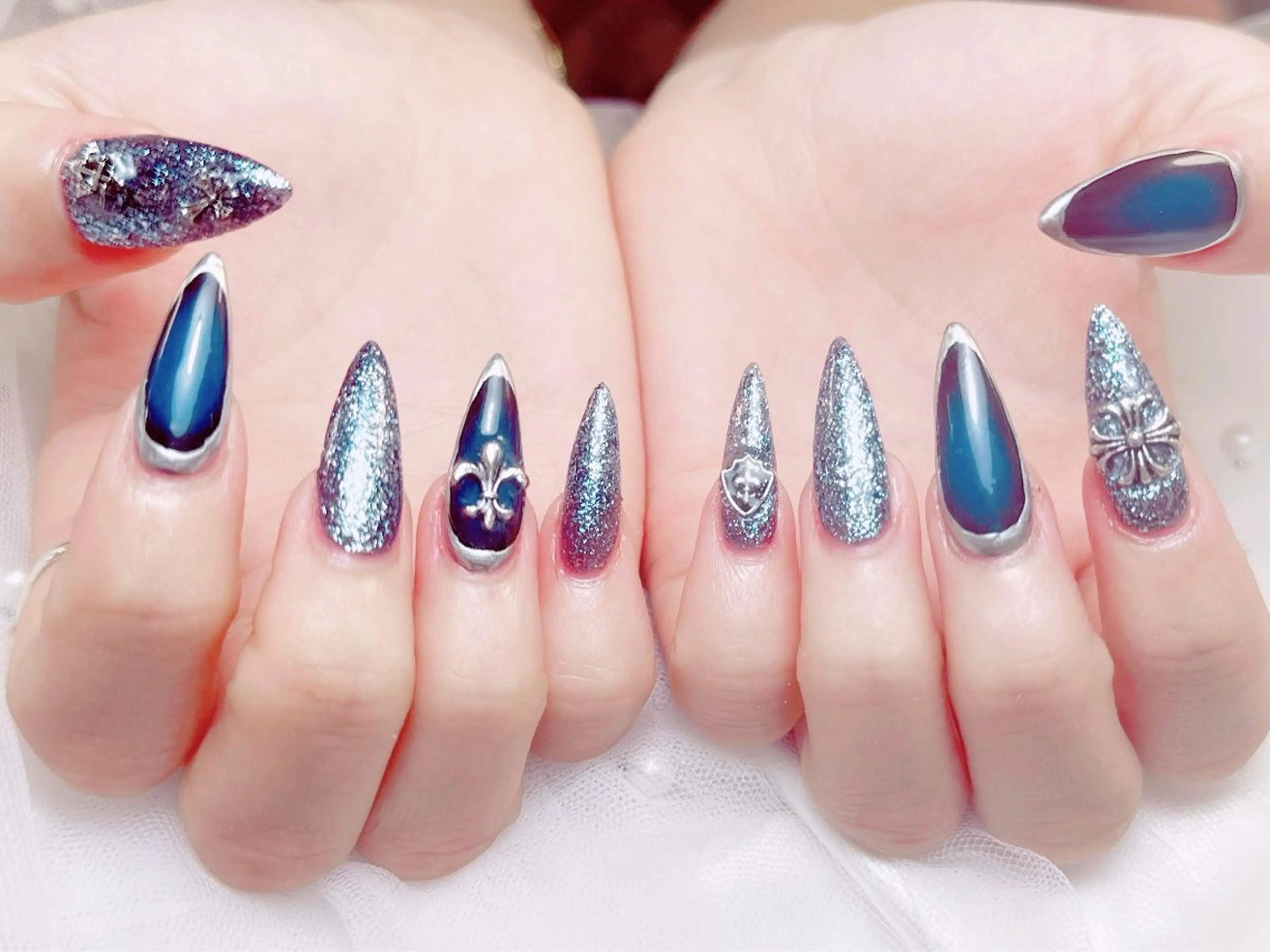 ネイル フレンチネイル ジェルネイル ハート 韓国ネイル マグネットネイル ネイルサロン lotusのネイルデザイン