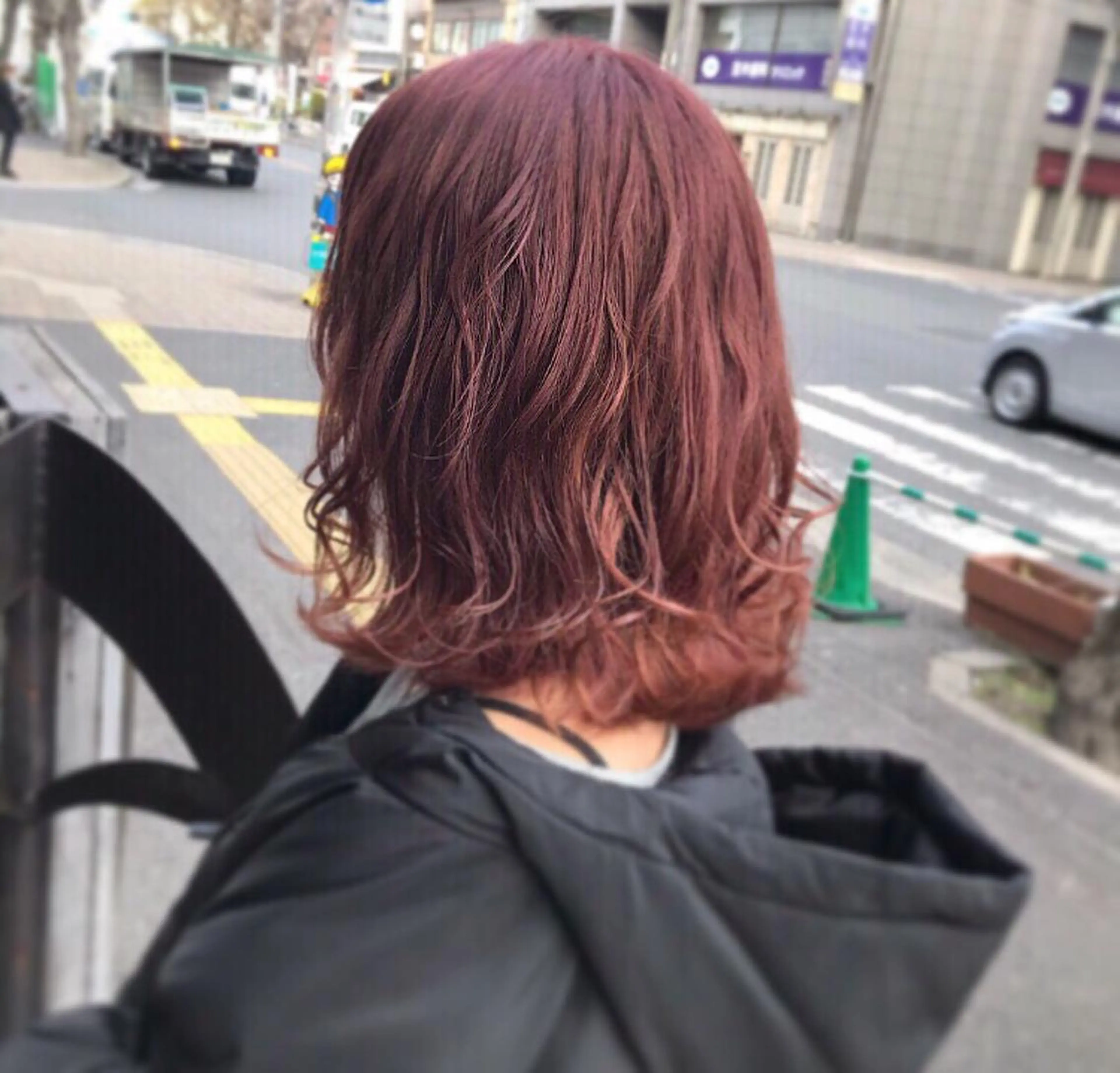 カラー 三橋 由佳のヘアスタイル