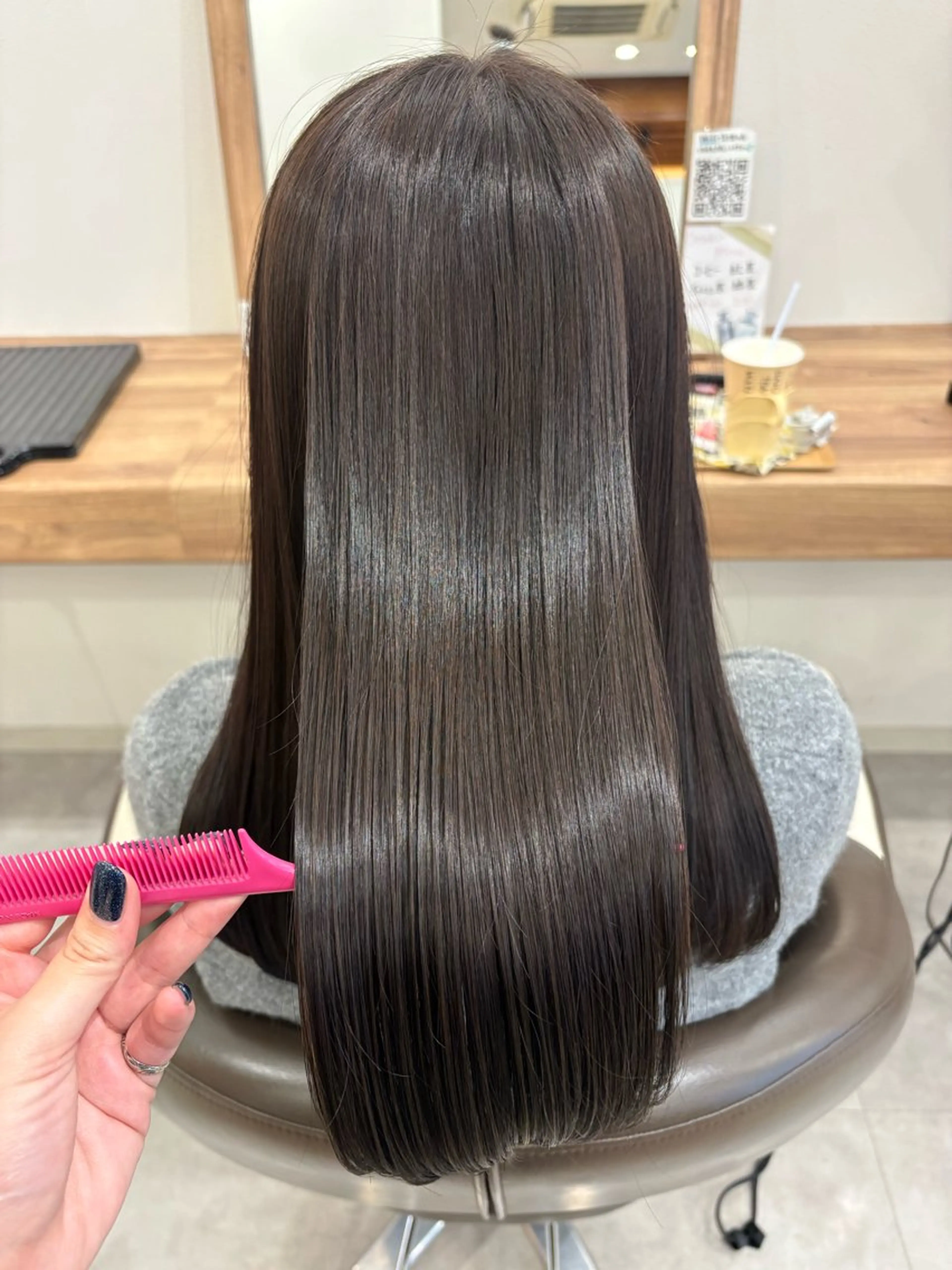 セミロング 渡邊 玲来のヘアスタイル